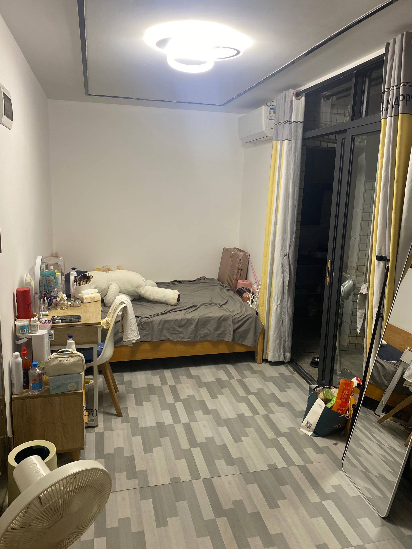 Guangzhou-Baiyun-Long Term,Long & Short Term,Seeking Flatmate,Shared Apartment,Single Apartment,LGBTQ Friendly,Pet Friendly