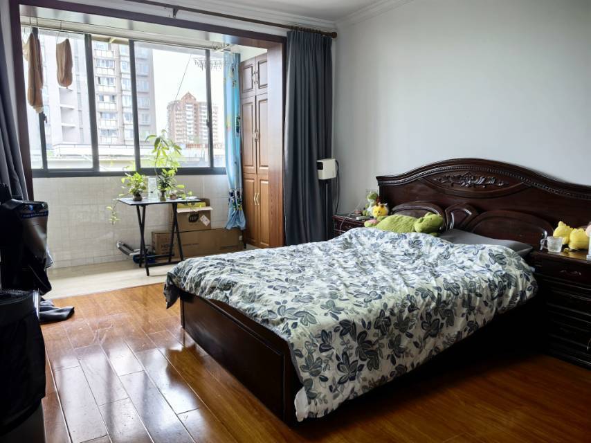 Shanghai-Pudong-Cozy Home,Clean&Comfy,No Gender Limit,Hustle & Bustle,“Friends”,Chilled