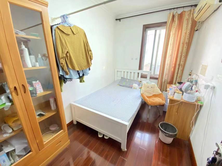 Nanjing-Gulou-Cozy Home,Clean&Comfy,No Gender Limit,Hustle & Bustle,“Friends”,Chilled,LGBTQ Friendly,Pet Friendly