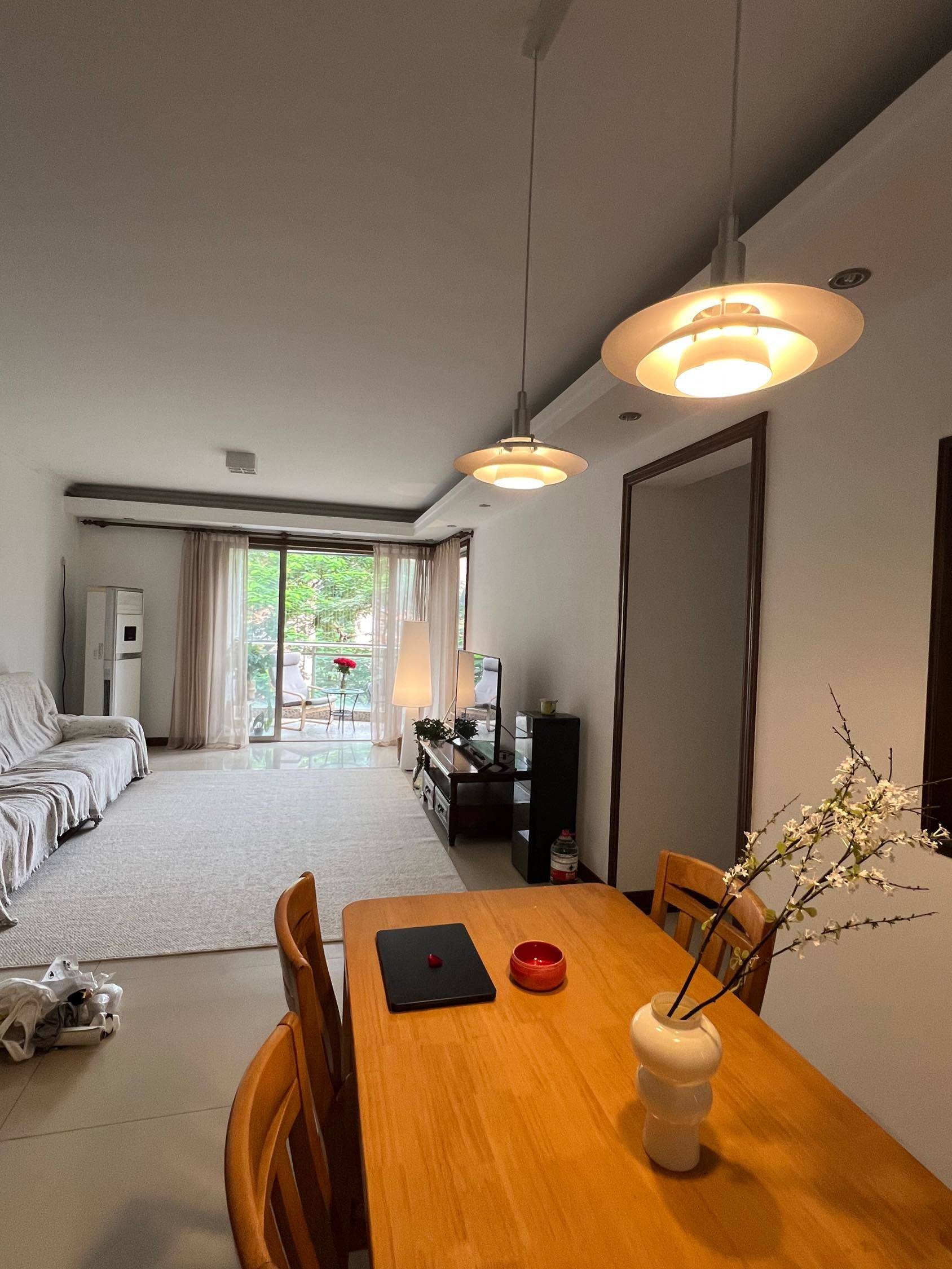 Shenzhen-Nanshan-Cozy Home,Clean&Comfy,No Gender Limit,Hustle & Bustle,“Friends”,Chilled,LGBTQ Friendly,Pet Friendly