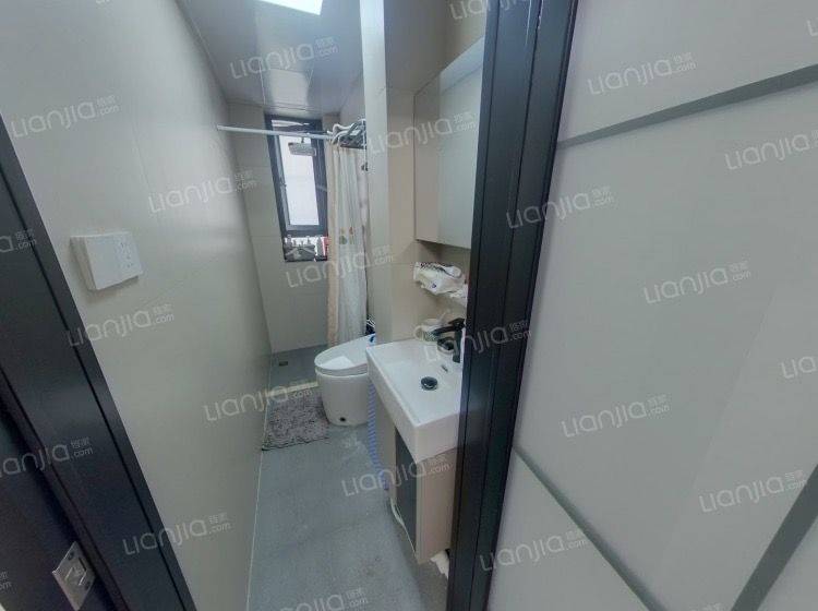 Shanghai-Pudong-Pet Friendly