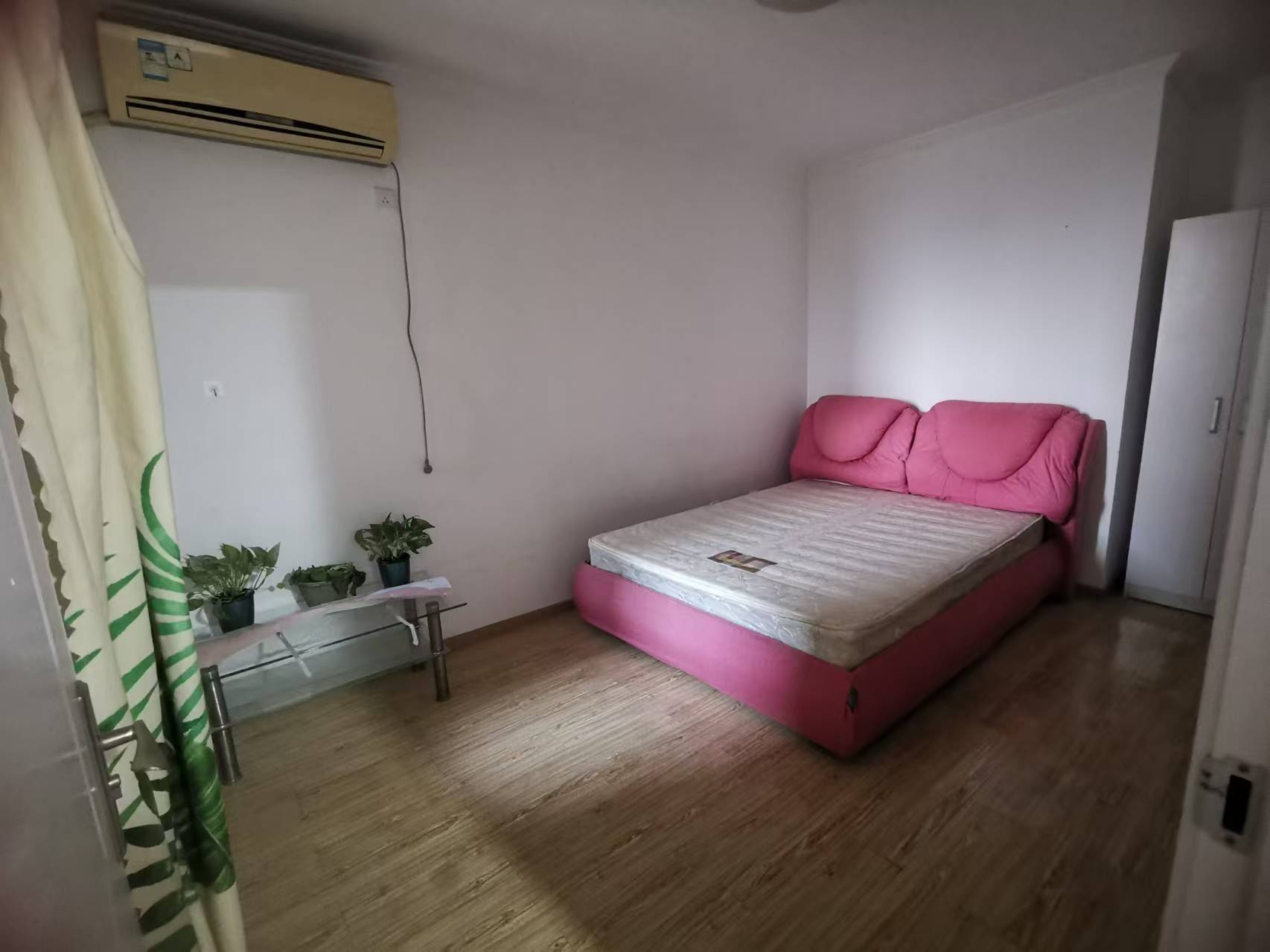 Beijing-Tongzhou-Cozy Home,Clean&Comfy,No Gender Limit,Hustle & Bustle,“Friends”,Chilled,LGBTQ Friendly,Pet Friendly