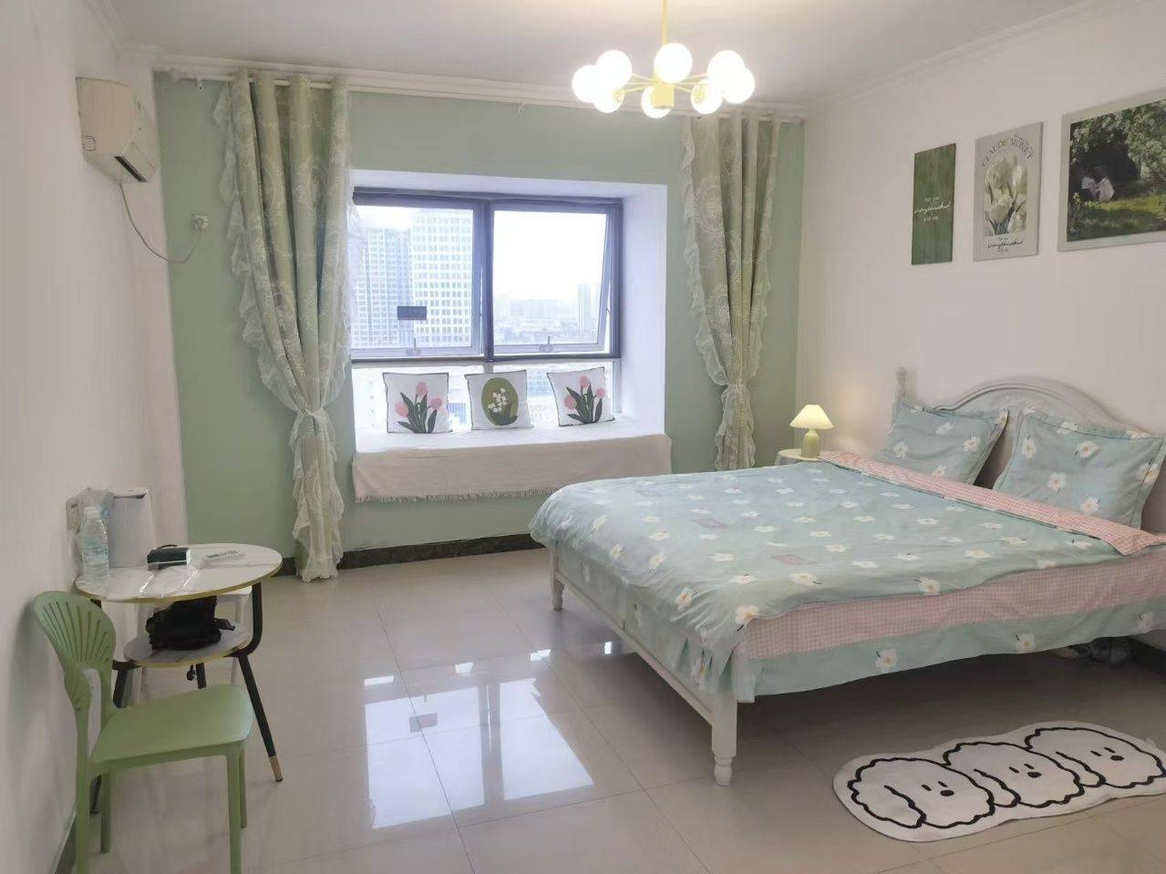 Zhengzhou-Zhongyuan-Cozy Home,Clean&Comfy,No Gender Limit,Hustle & Bustle,“Friends”,Chilled,LGBTQ Friendly,Pet Friendly