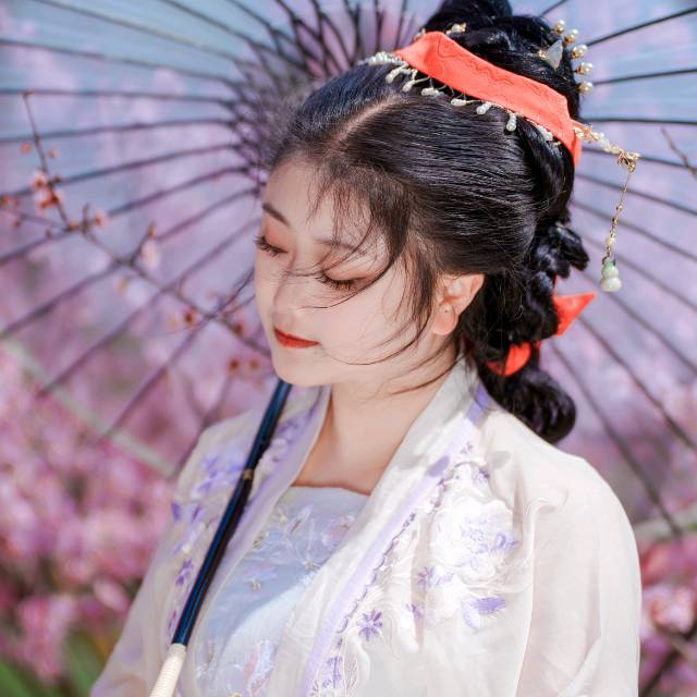 余琼