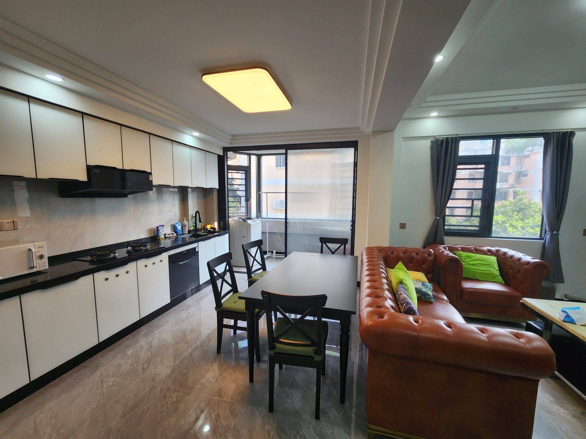 Guangzhou-Tianhe-Cozy Home,Clean&Comfy,No Gender Limit,Hustle & Bustle,“Friends”,Chilled,LGBTQ Friendly,Pet Friendly
