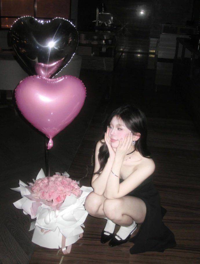 余女士