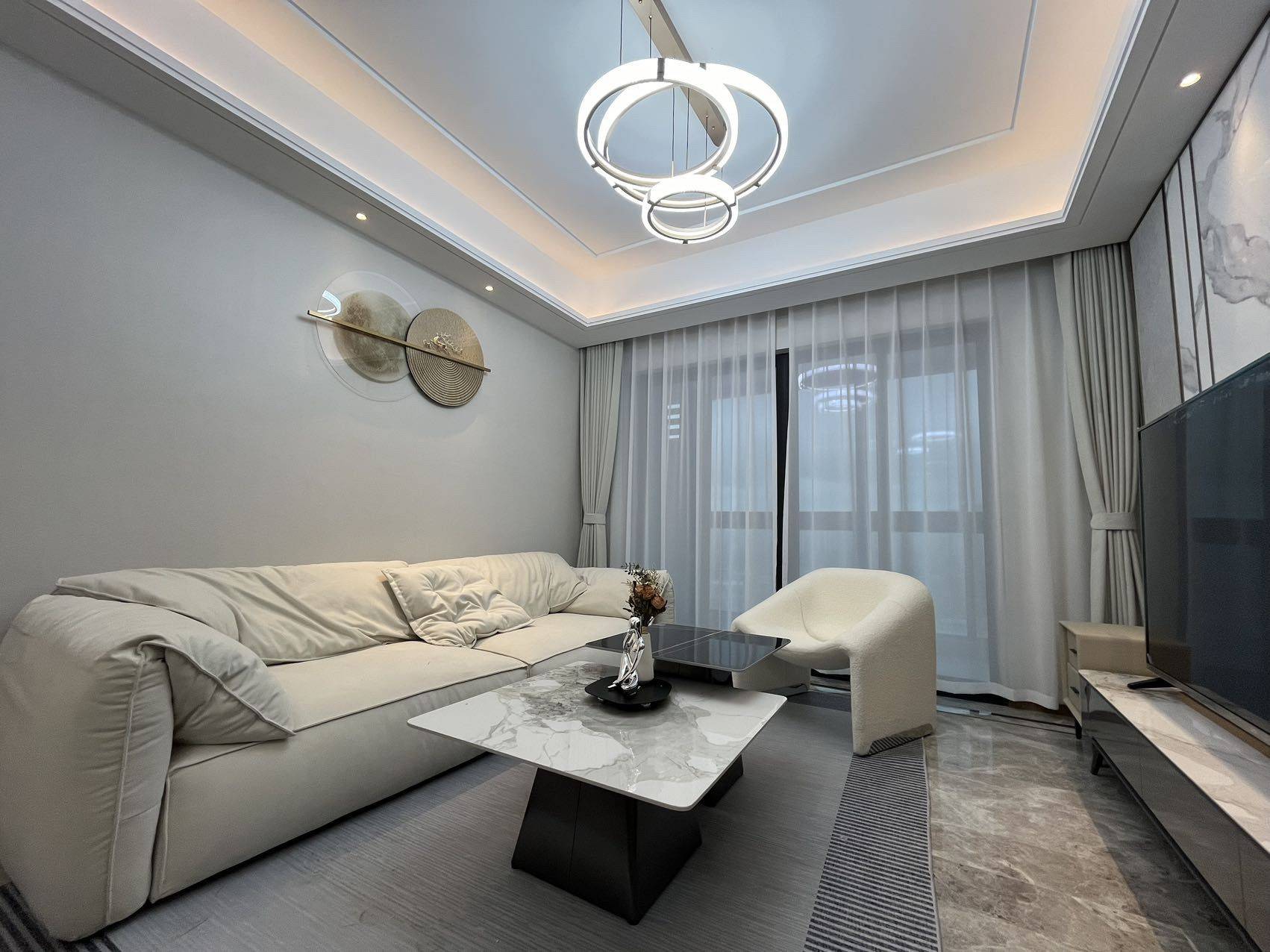 Chengdu-Longquanyi-Clean&Comfy,No Gender Limit,Hustle & Bustle,Chilled