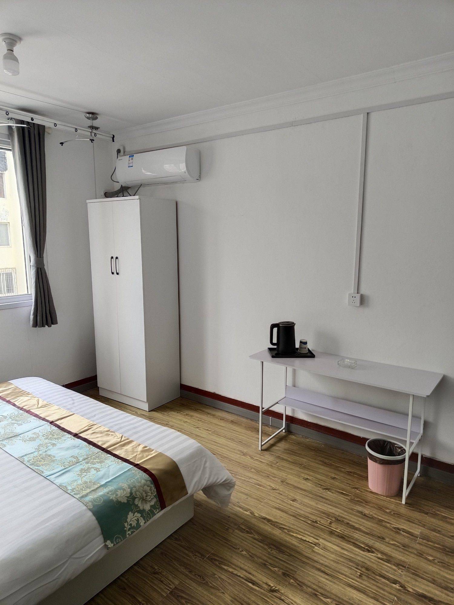 Qingdao-Shibei-Cozy Home,Clean&Comfy,No Gender Limit,Hustle & Bustle