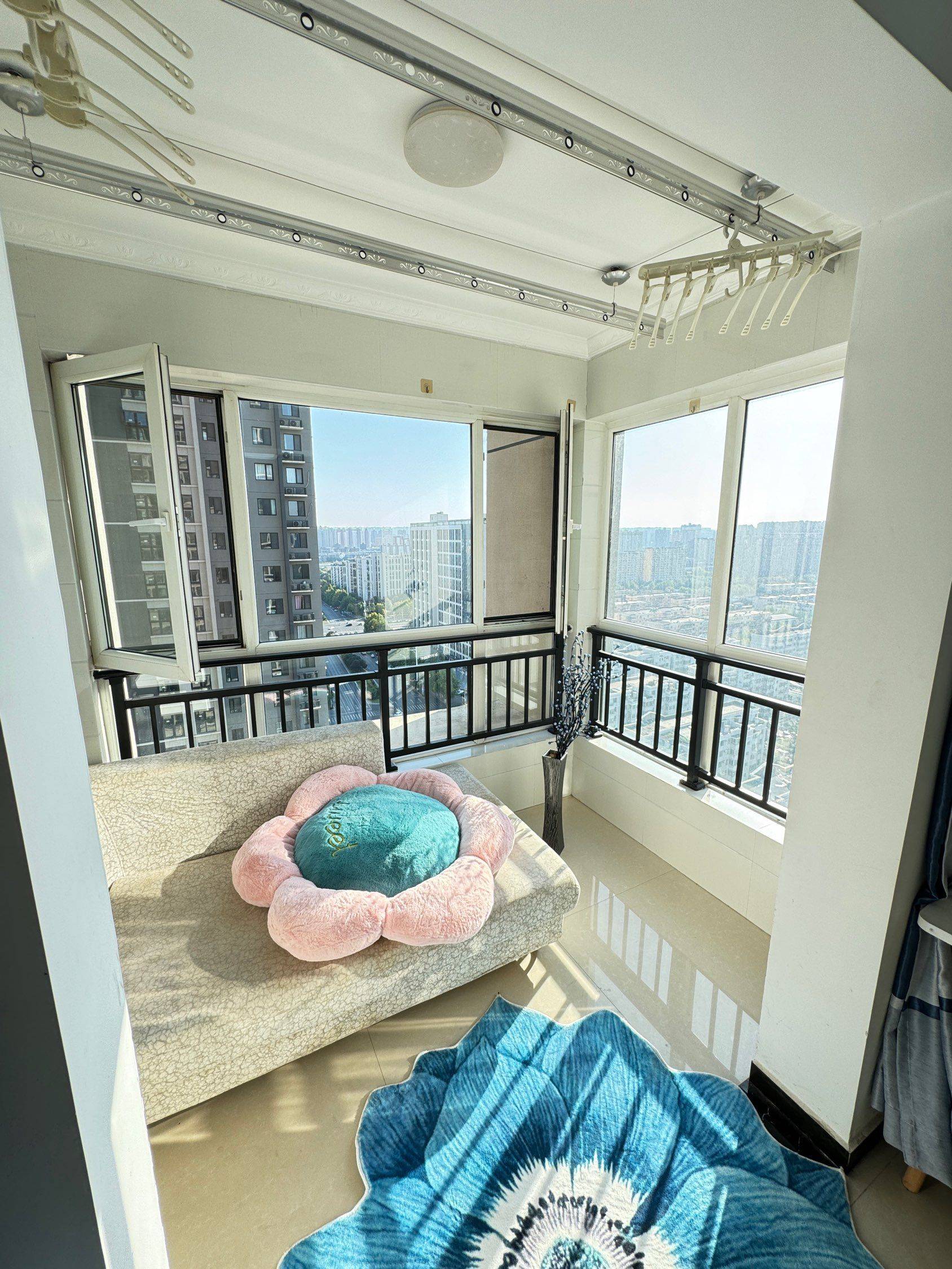 Zhengzhou-Erqi-Cozy Home,Clean&Comfy,Hustle & Bustle,“Friends”,Chilled,LGBTQ Friendly,Pet Friendly