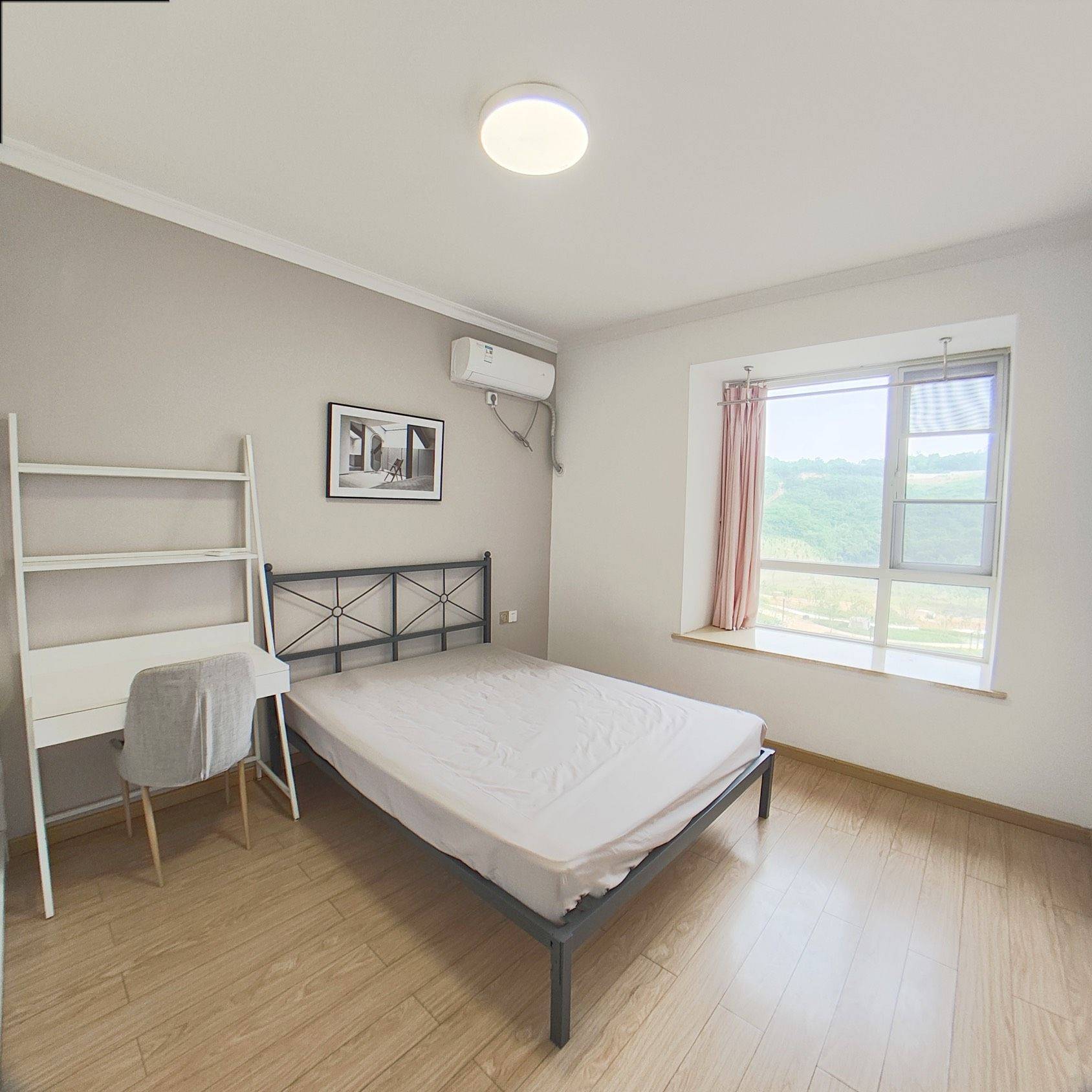 Wuhan-Jiangxia-Cozy Home,Clean&Comfy,No Gender Limit,Hustle & Bustle,Chilled,Pet Friendly