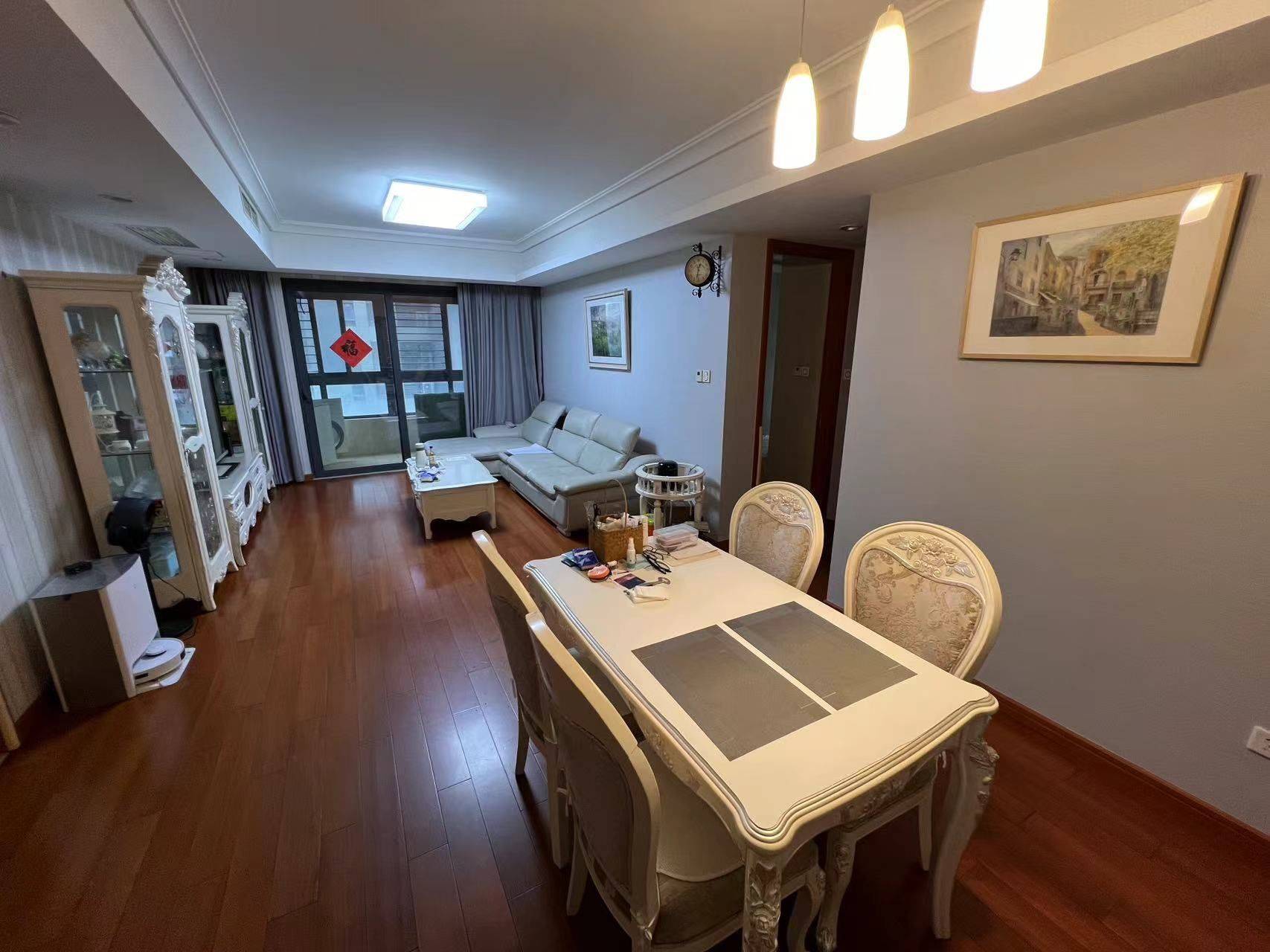 Nanjing-Jianye-Cozy Home,Clean&Comfy,No Gender Limit,Hustle & Bustle,Chilled,LGBTQ Friendly,Pet Friendly
