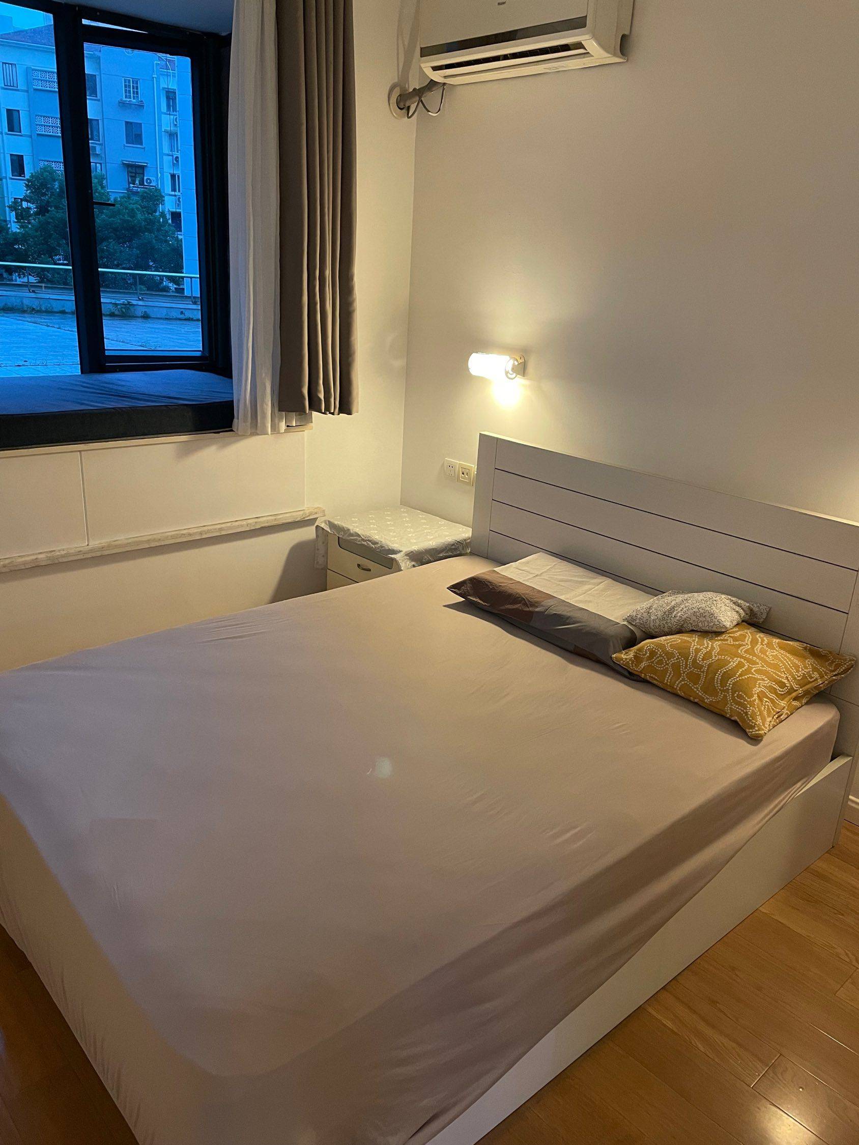 上海-长宁-房东直租,近网红马路愚园路,l o f t老洋房