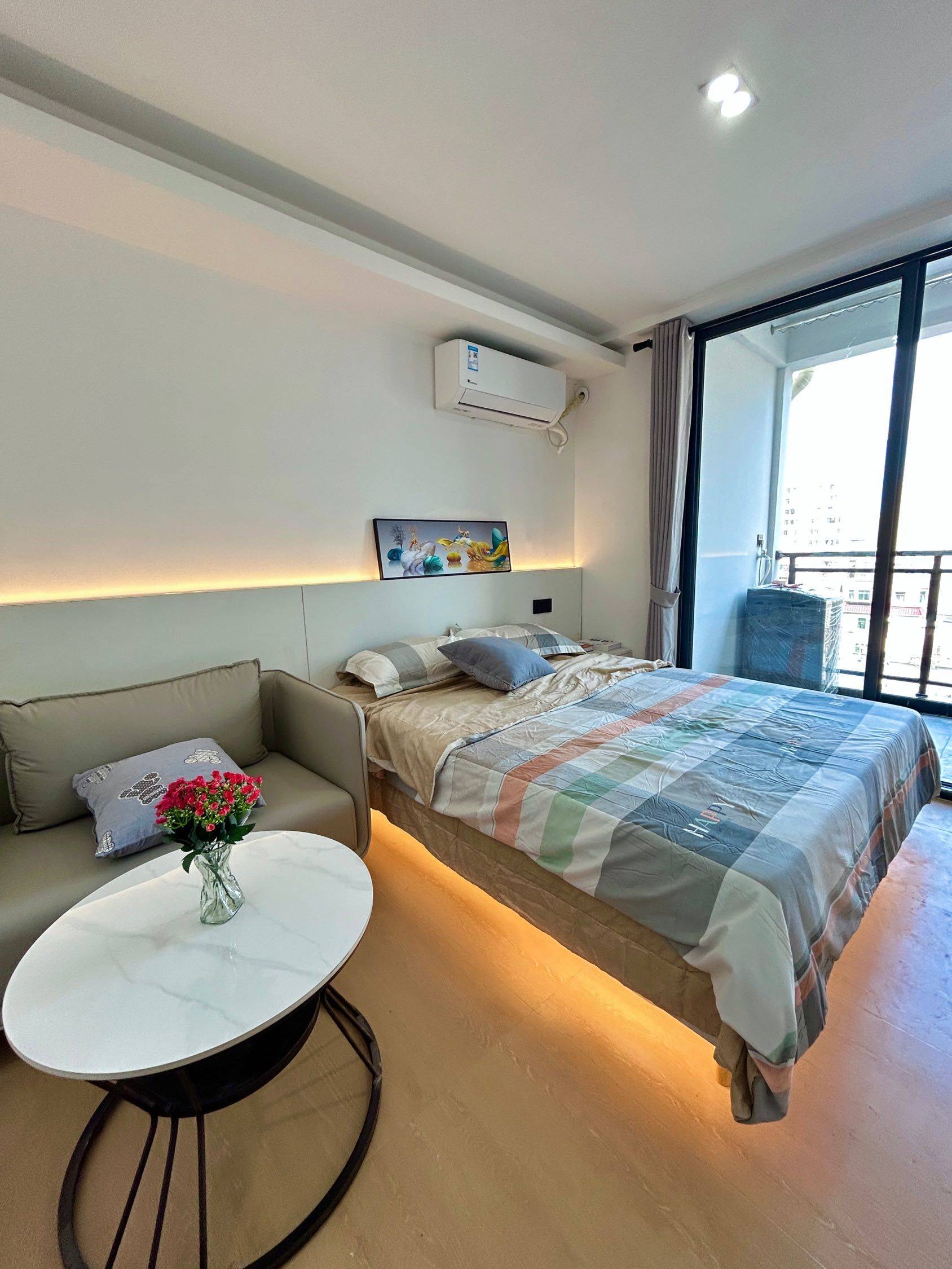 Shenzhen-BaoAn-Cozy Home,Clean&Comfy,No Gender Limit,Hustle & Bustle,Pet Friendly