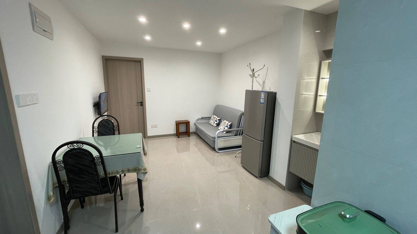 Shanghai-Pudong-Cozy Home,Clean&Comfy,No Gender Limit,Hustle & Bustle,“Friends”,Chilled,LGBTQ Friendly
