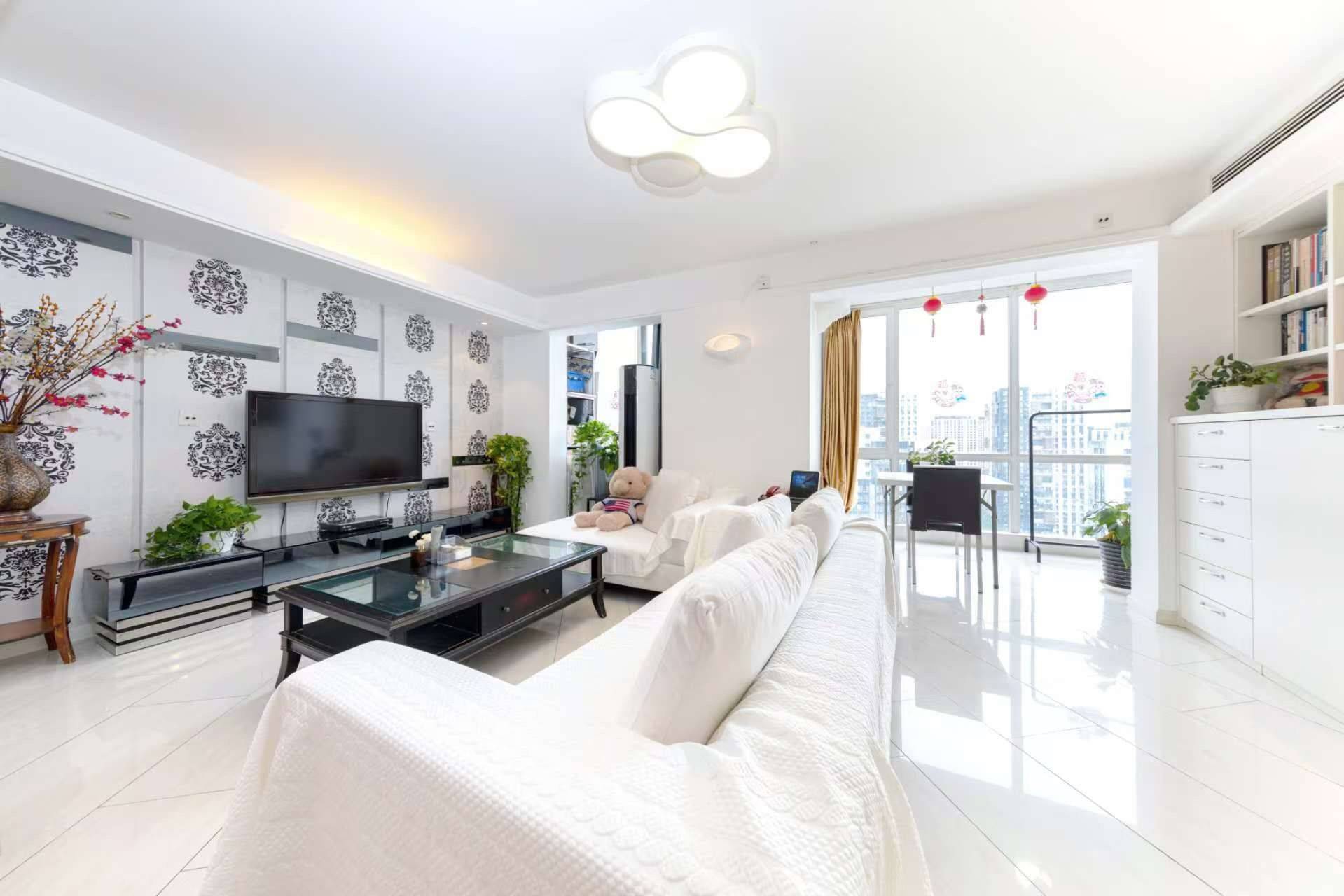 北京-朝陽-地暖,loft,Swimming pool ,健身房,Rooftop terrace ,楼顶露台超大,免费网球场,天窗,颐堤港,游泳池,Lido,丽都,6米挑高,蓝色港湾,朝阳公园,Floor heating ,Indigo ,Tennis courts free,Gym,Solana ,Chaoyang park,6m high ceiling
