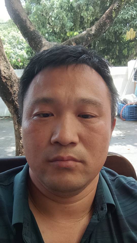 华
