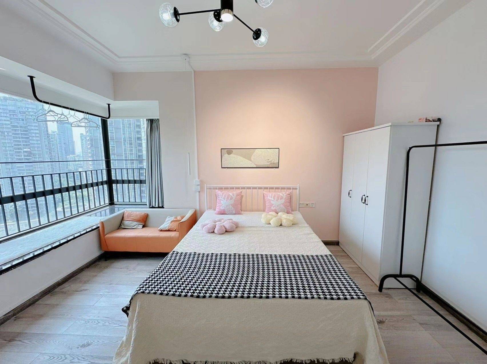 Wuhan-Wuchang-Cozy Home,Clean&Comfy,No Gender Limit,Hustle & Bustle,Pet Friendly