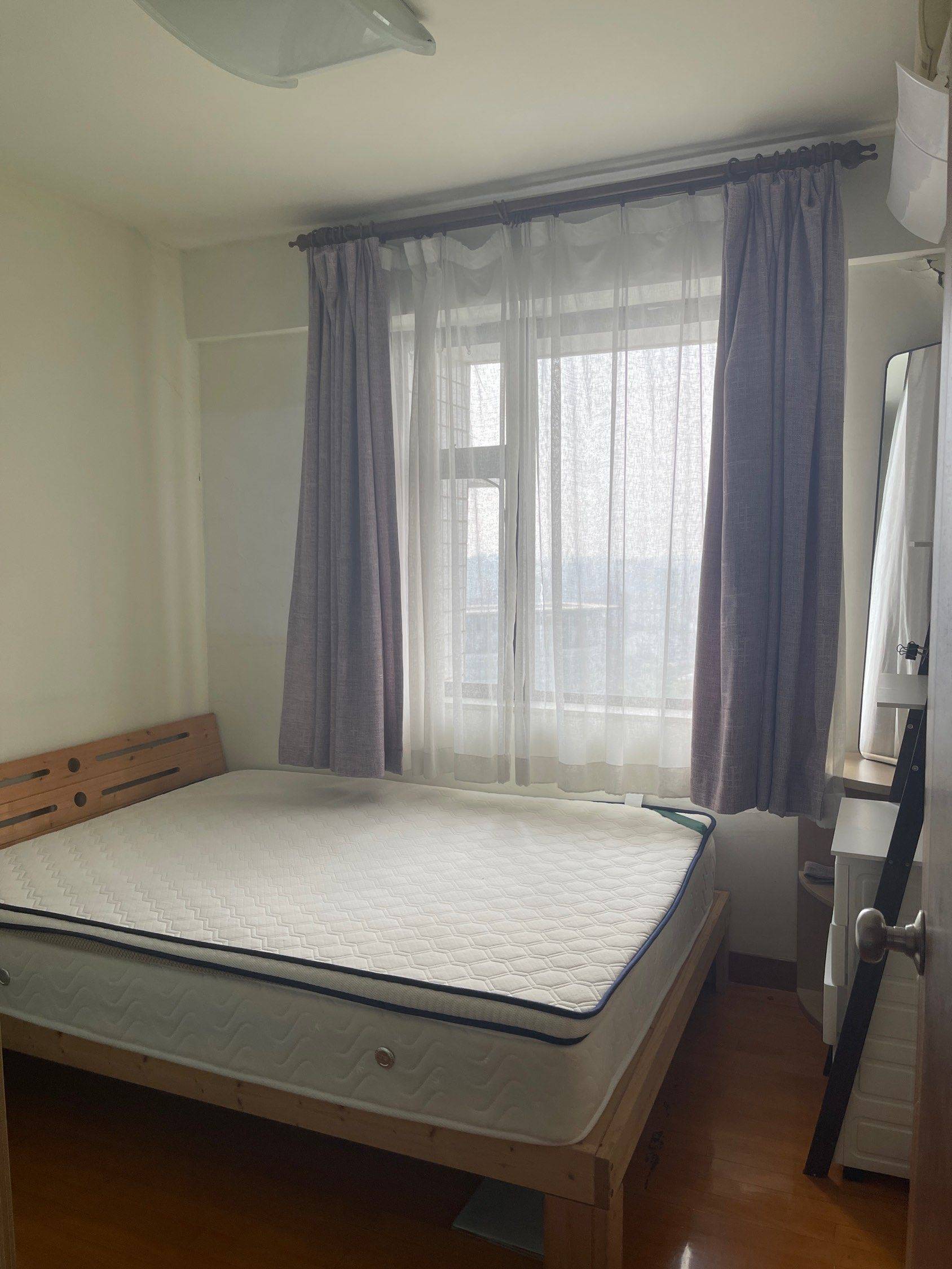 上海-長寧-江桥万达广场,岚皋路,拼多多,金运路地铁站,曹杨路,长寿路,金虹桥中心,凌空soho,江苏路,可办理居住证,西郊百联,虹桥机场,金沙江西路,徐家汇,建滔广场,漕河泾开发区,携程,镇坪路,大融城,淞虹路地铁站,金沙江路,娄山关,虹桥火车站,静安寺,人民广场,可外籍,荟聚广场,大渡河,漕宝路,嘉里中心,寵物友好,LGBTQ友好,溫馨小窩,乾淨治愈,不限性別,市井煙火氣,老友記,慢時光