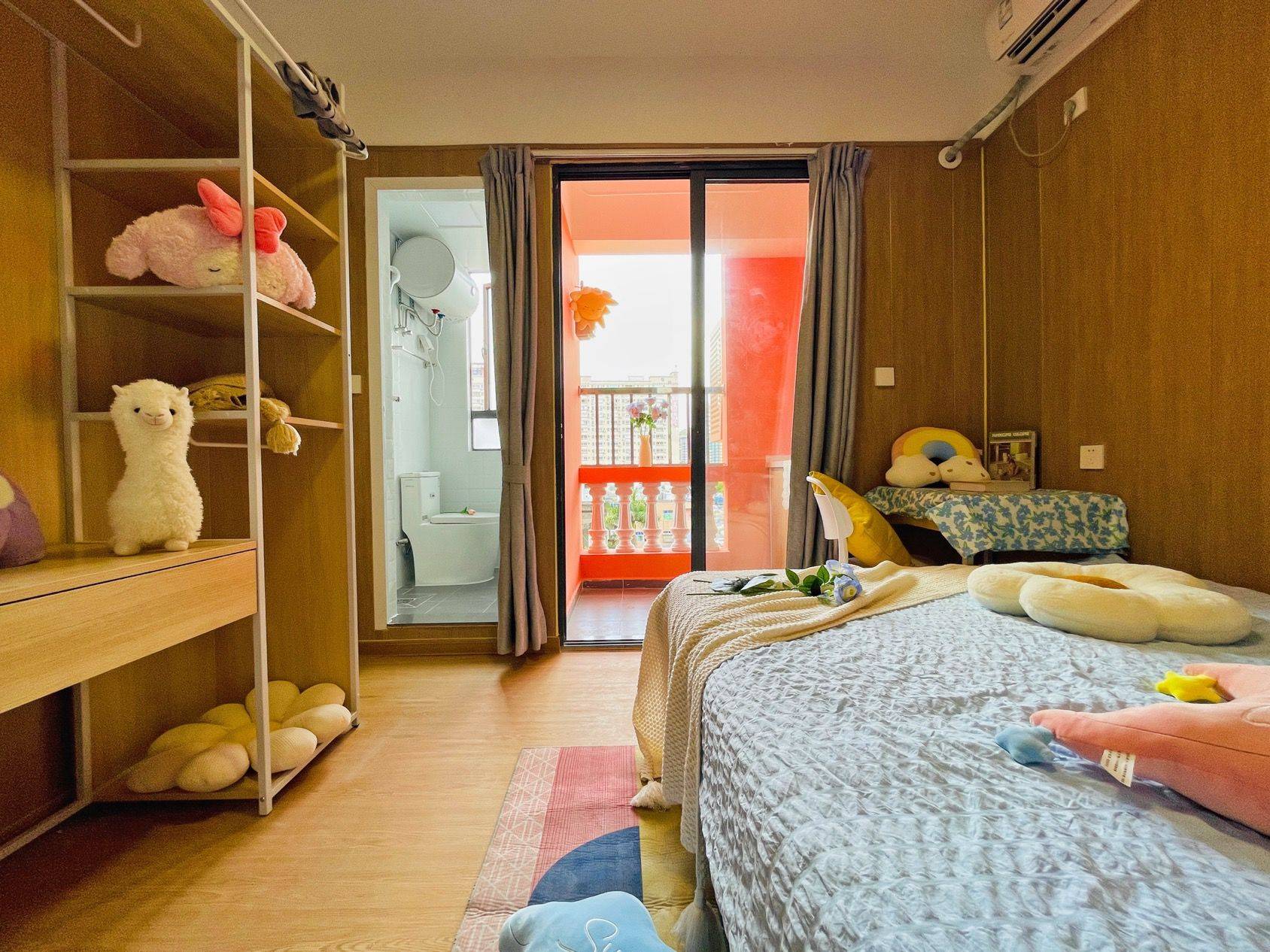 Shenzhen-Longhua-Cozy Home,Clean&Comfy,No Gender Limit,Pet Friendly