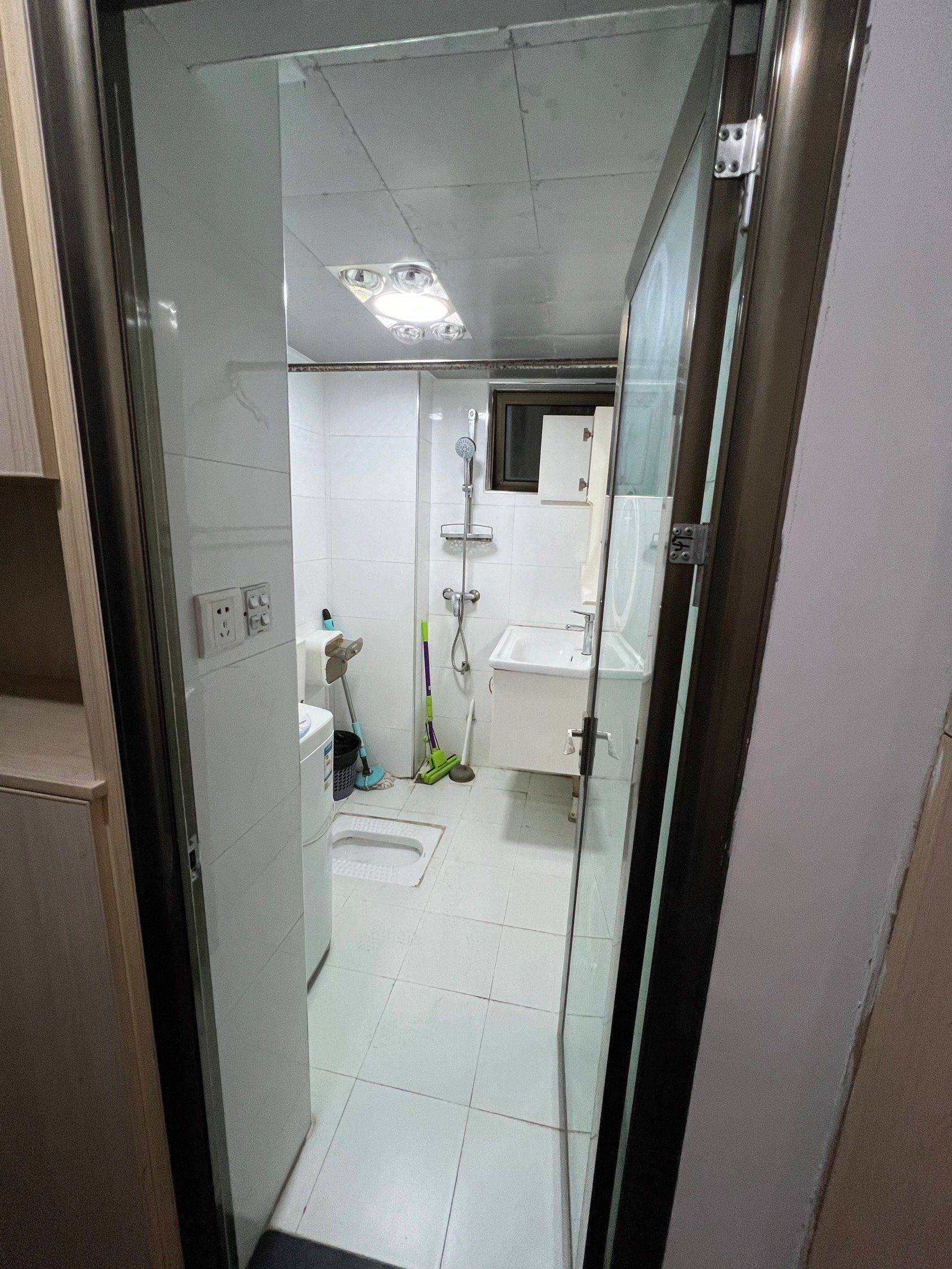 Wuhan-Hongshan-Cozy Home,Clean&Comfy,No Gender Limit,Hustle & Bustle,Pet Friendly