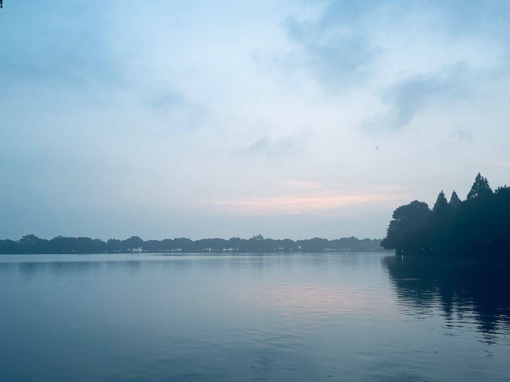 Hangzhou-Xihu-Long Term