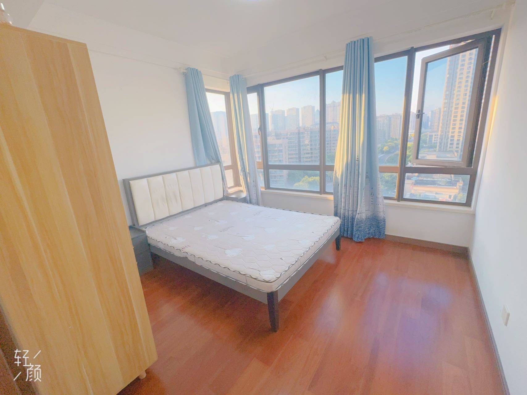 Ningbo-Yinzhou-Cozy Home,Clean&Comfy,No Gender Limit,Hustle & Bustle,“Friends”