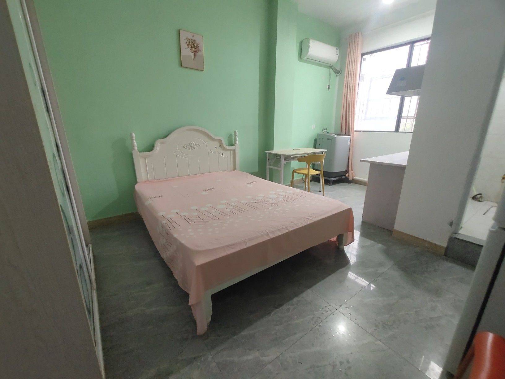 Changsha-Yuelu-Cozy Home,Clean&Comfy,No Gender Limit,Hustle & Bustle,“Friends”,Chilled,LGBTQ Friendly,Pet Friendly