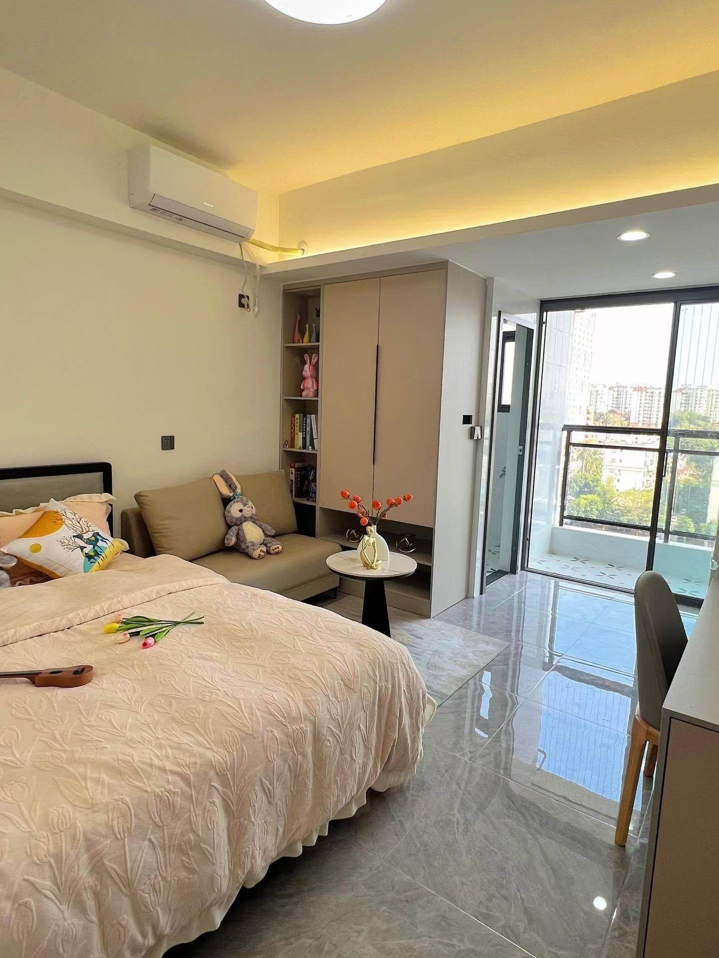 Shenzhen-Longgang-Cozy Home,Clean&Comfy,No Gender Limit,Hustle & Bustle,Chilled