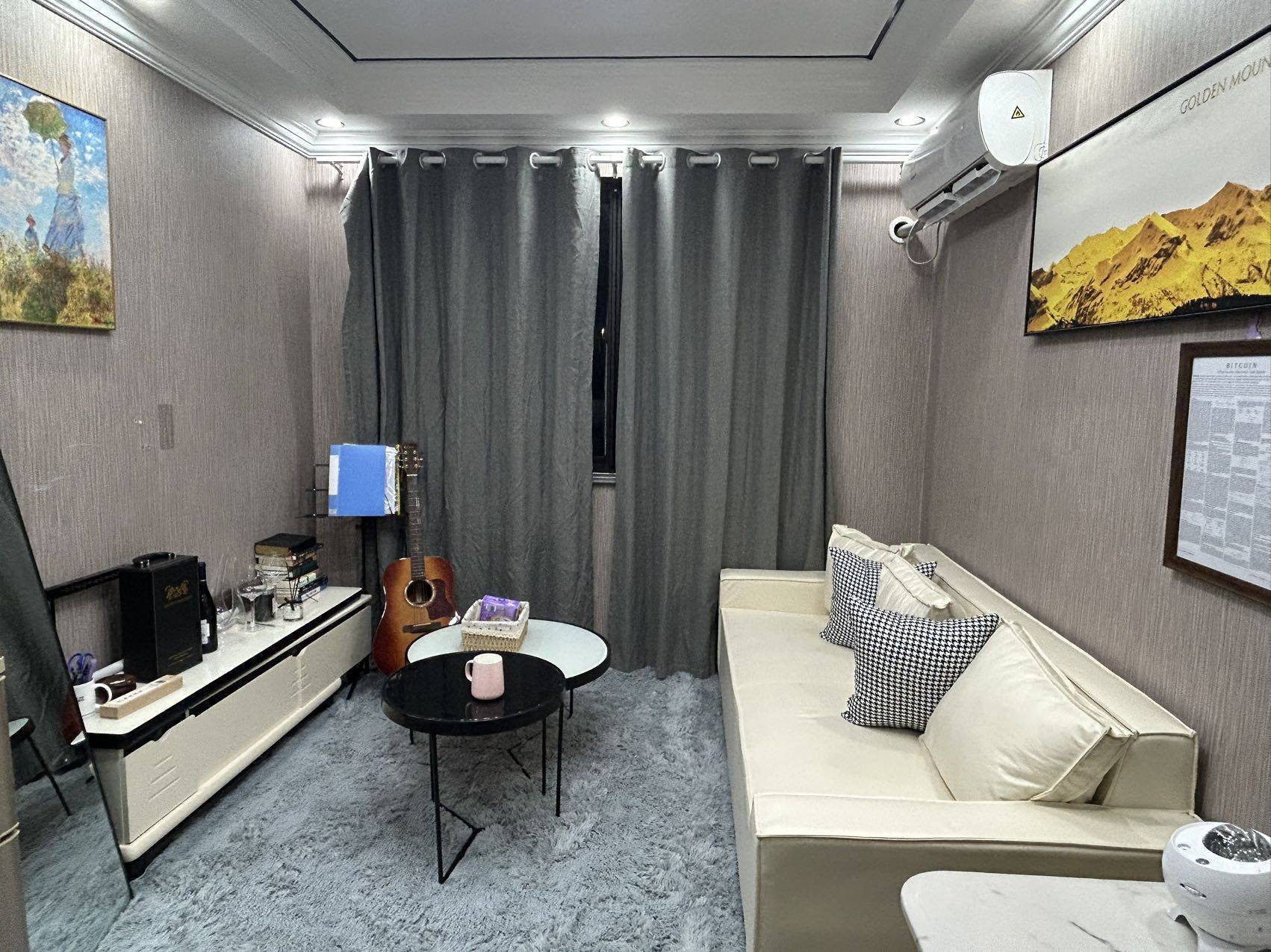 Shanghai-Hongkou-虹口足球场地铁3号线8号线，西藏北路地铁站，三房或大二房 双阳台，整租 新装璜拎包入住,虹口足球场地铁3号线8号线西藏北路地铁 小三房或大二房 双阳台 整租