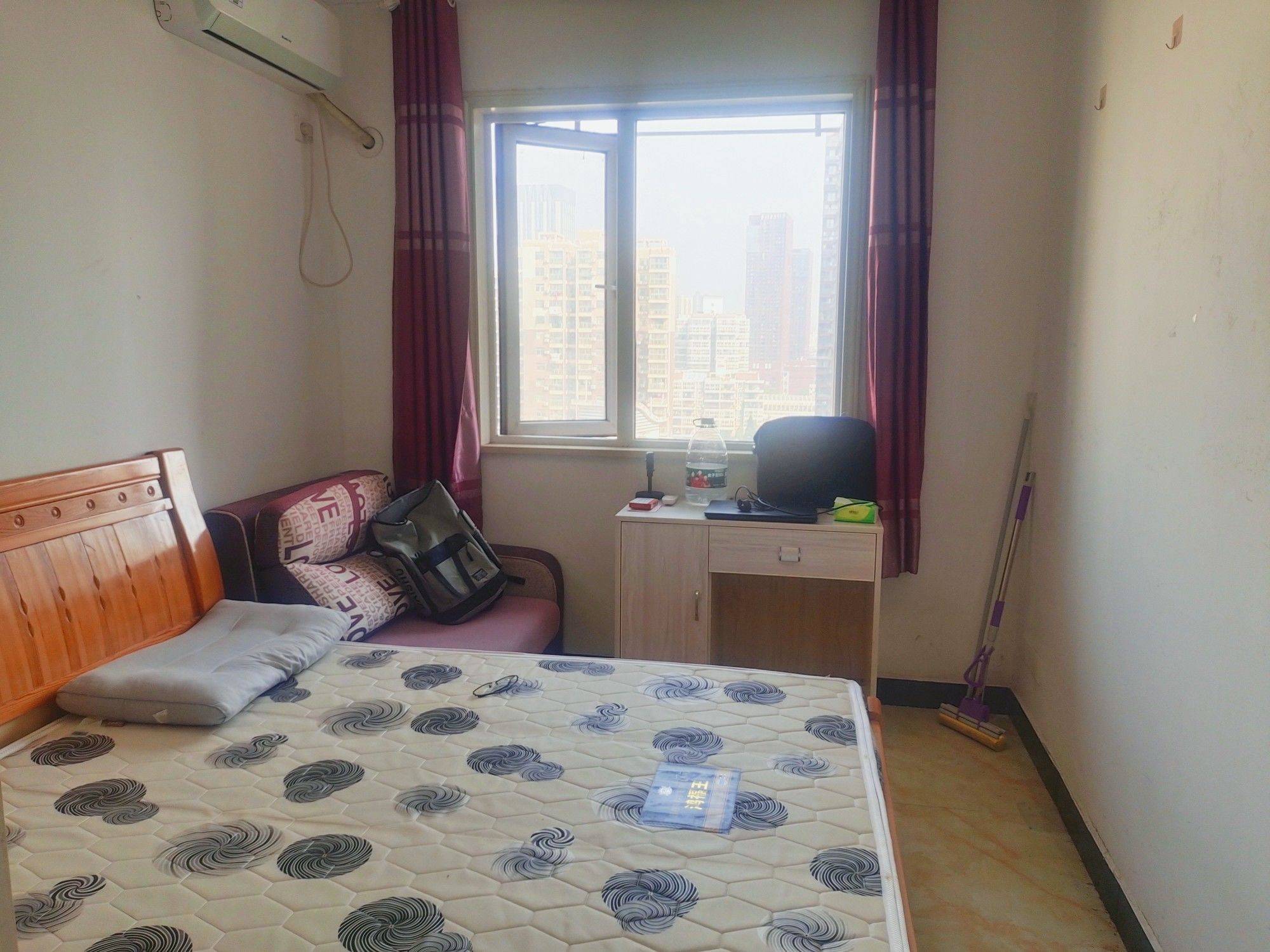 Wuhan-Hongshan-Cozy Home,Clean&Comfy,No Gender Limit,Hustle & Bustle,“Friends”,Chilled,LGBTQ Friendly,Pet Friendly