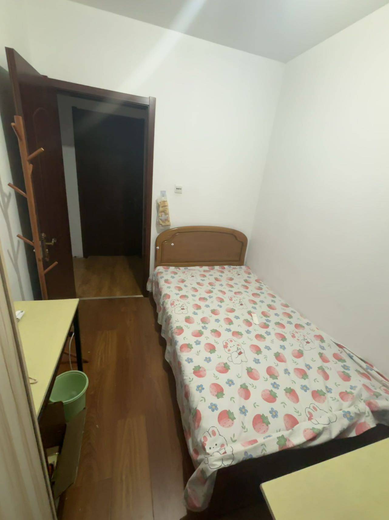 Jinan-Lixia-Cozy Home,Clean&Comfy,No Gender Limit,Hustle & Bustle