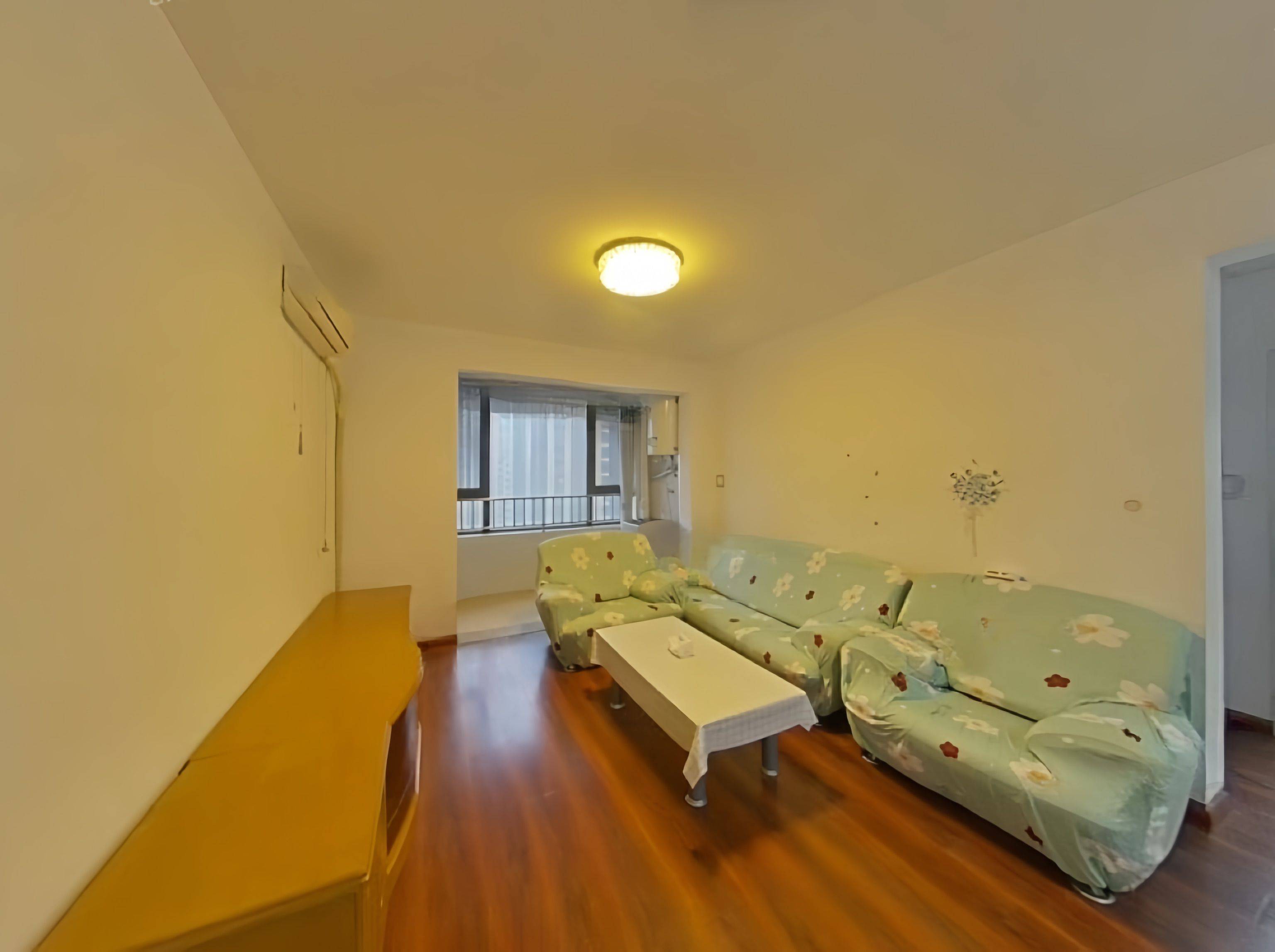 Jinan-Lixia-Cozy Home,Clean&Comfy,No Gender Limit,Hustle & Bustle