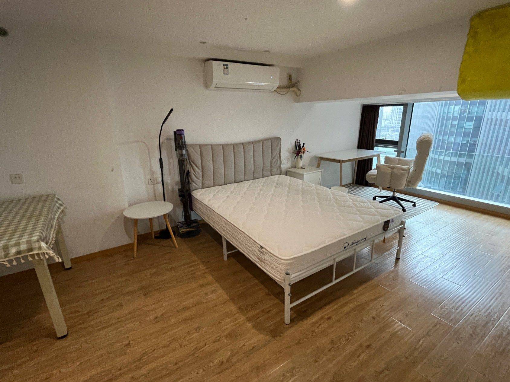 Hangzhou-Gongshu-50RMB/Night,Cozy Home,Clean&Comfy,No Gender Limit,Hustle & Bustle,“Friends”,Chilled,LGBTQ Friendly,Pet Friendly