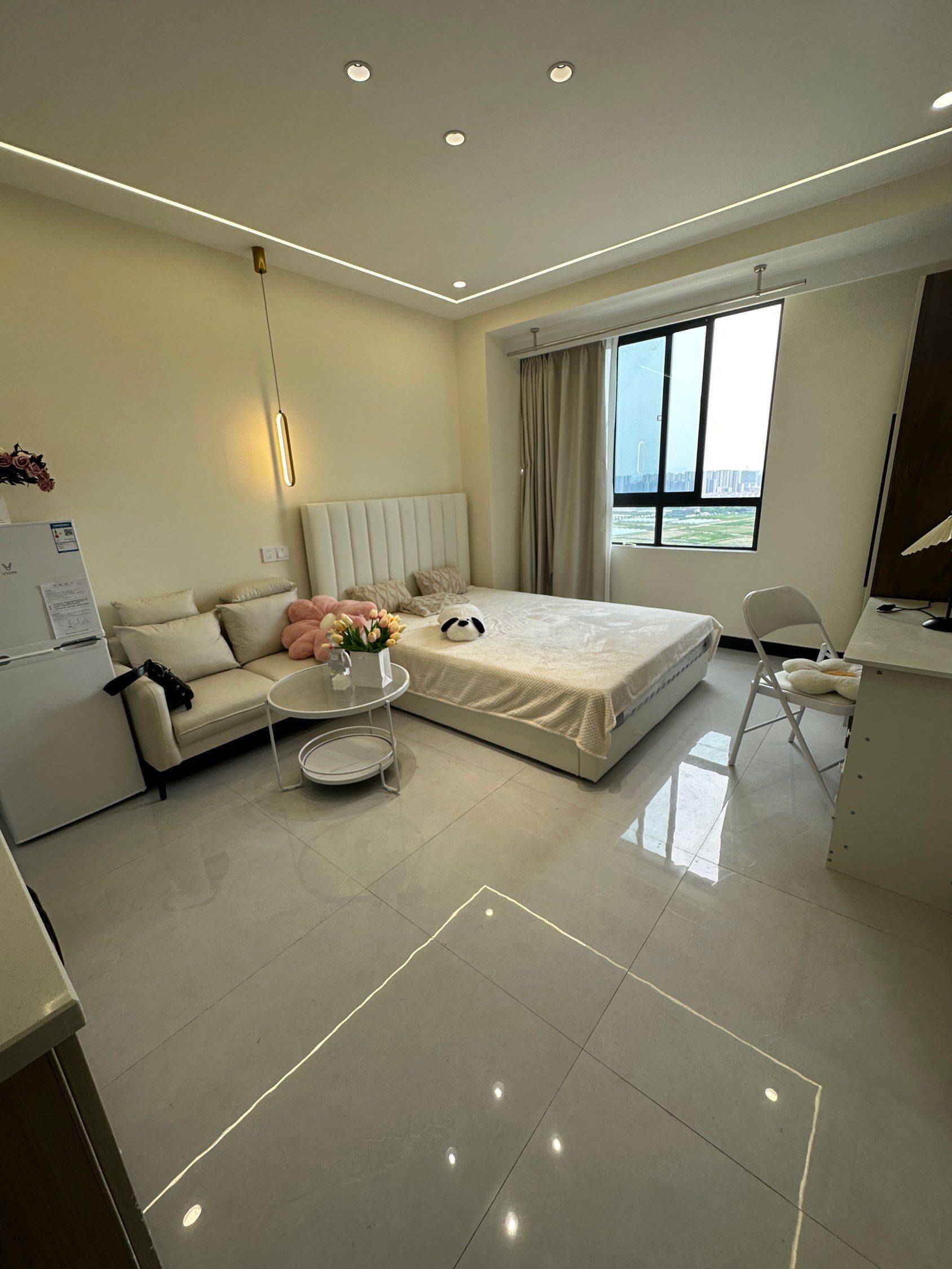 Hangzhou-Xiaoshan-Cozy Home,Clean&Comfy,No Gender Limit,Hustle & Bustle,“Friends”,Chilled,LGBTQ Friendly,Pet Friendly