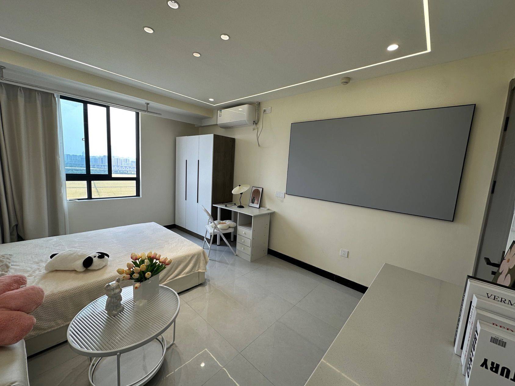 Hangzhou-Xiaoshan-Cozy Home,Clean&Comfy,No Gender Limit,Hustle & Bustle,“Friends”,Chilled,LGBTQ Friendly,Pet Friendly