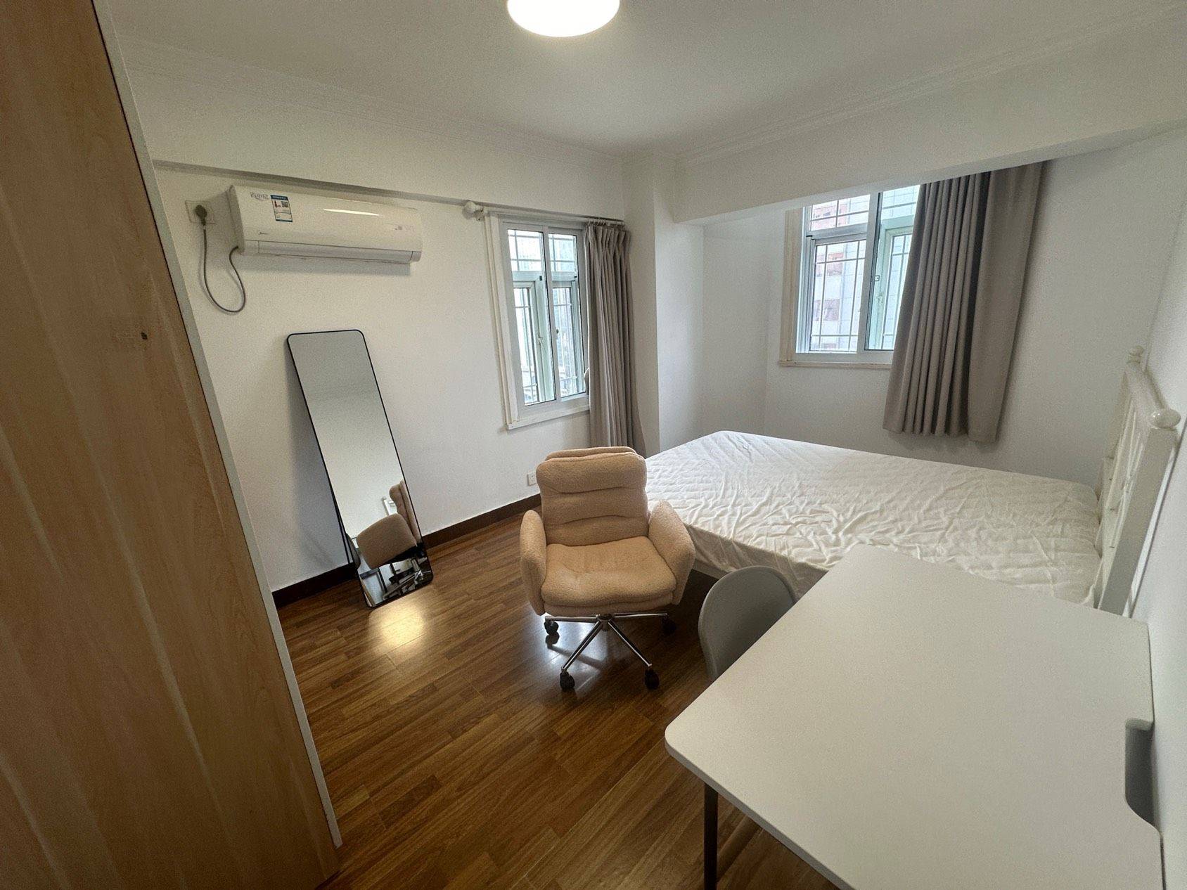 Shanghai-Changning-Cozy Home,Clean&Comfy,No Gender Limit,Hustle & Bustle,“Friends”,Chilled,LGBTQ Friendly,Pet Friendly