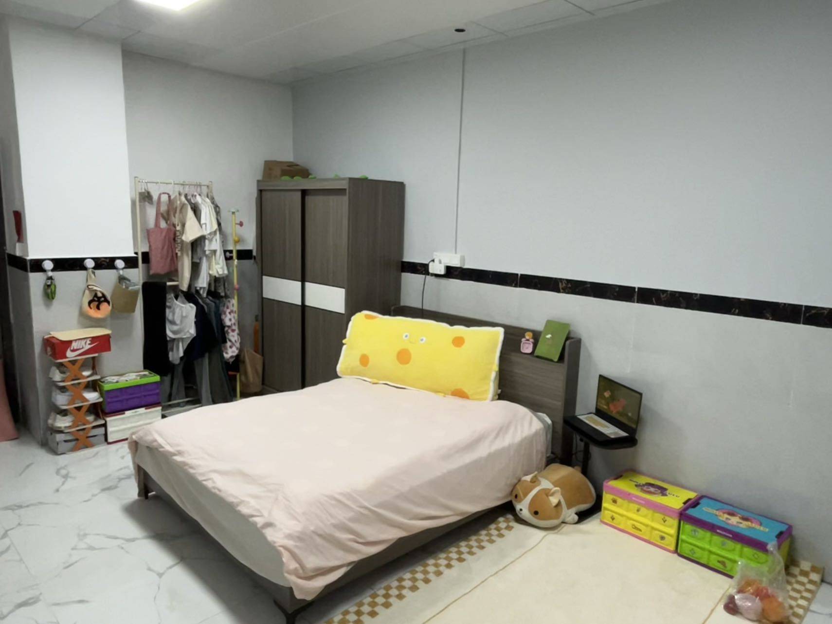 Dongguan-Nancheng-Cozy Home,Clean&Comfy,No Gender Limit,Hustle & Bustle,“Friends”