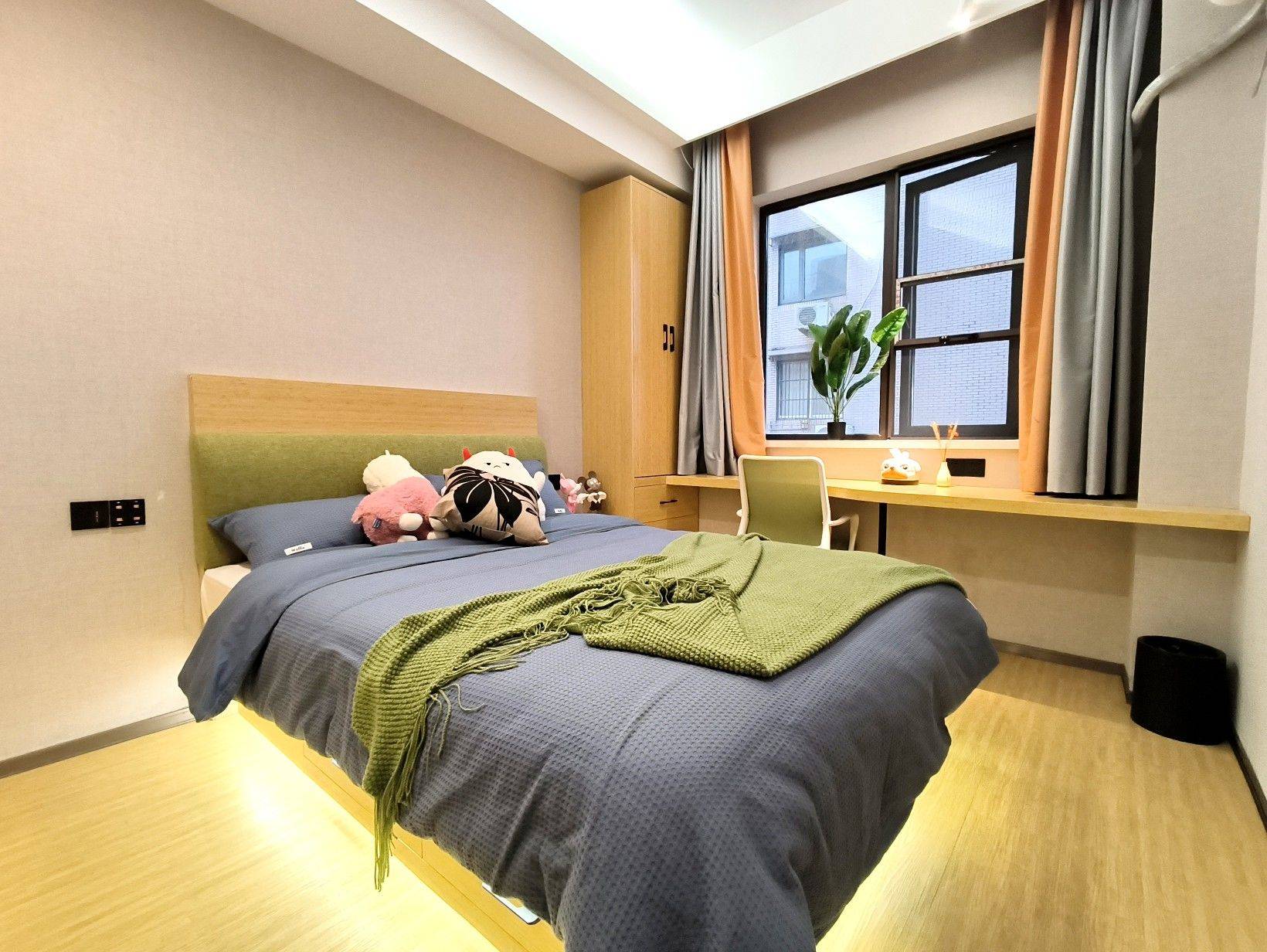 Shanghai-Huangpu-Cozy Home,Clean&Comfy,No Gender Limit,Hustle & Bustle,“Friends”,Chilled