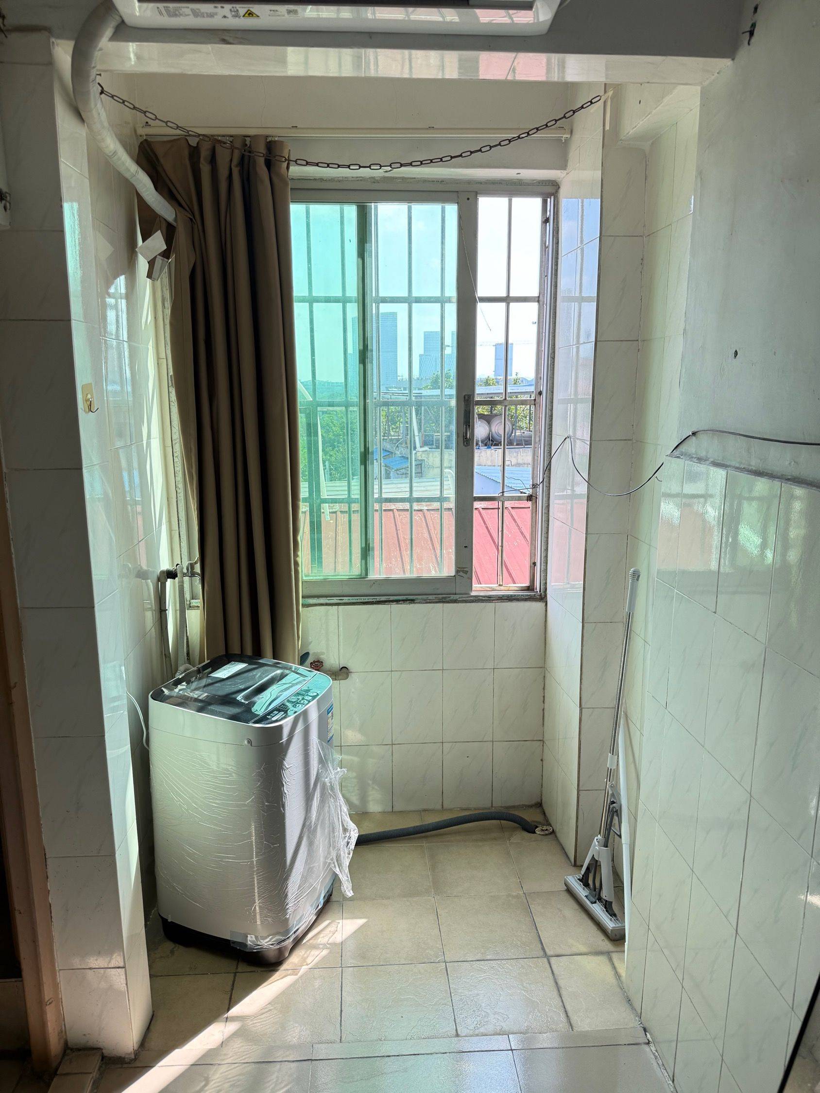 GuangzhouTianheCozy HomeNo Gender LimitHustle & BustlePet Friendly