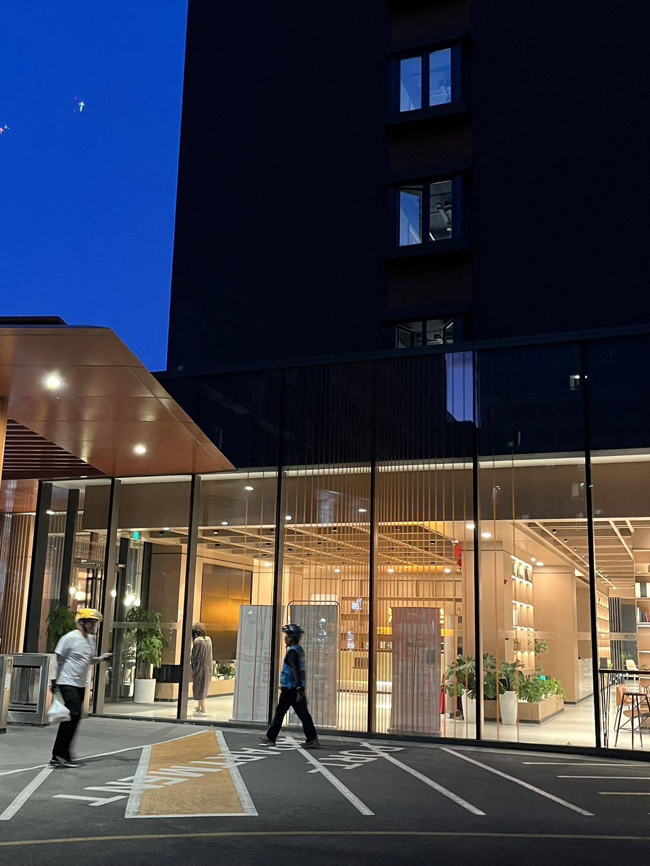 Beijing-Fengtai-Cozy Home,Clean&Comfy,No Gender Limit,Hustle & Bustle,“Friends”,Chilled,LGBTQ Friendly