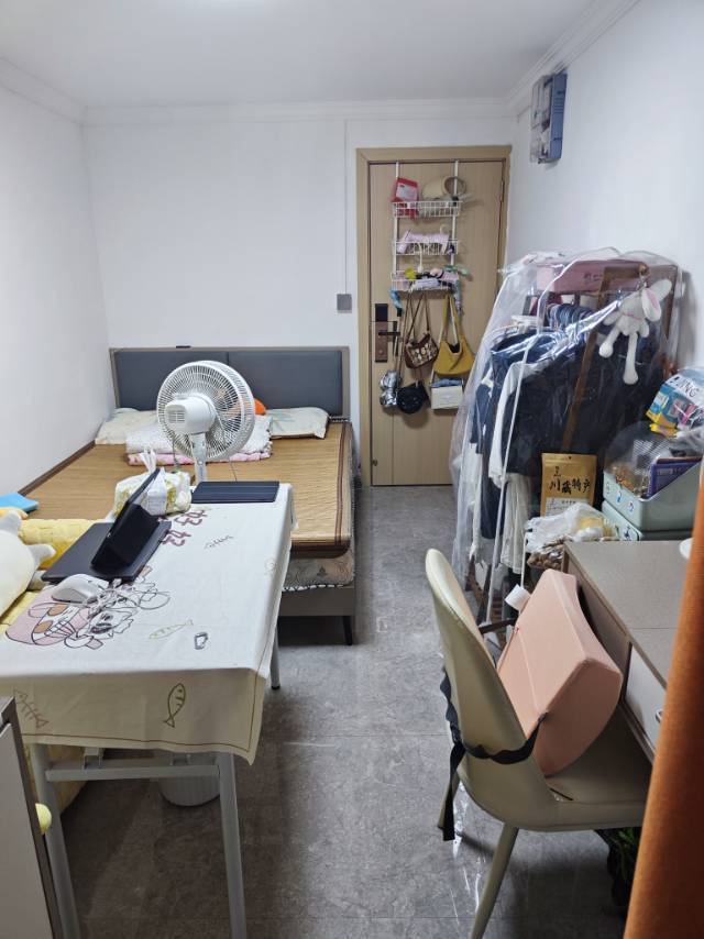 Shenzhen-Longgang-Cozy Home,Clean&Comfy,No Gender Limit,Hustle & Bustle