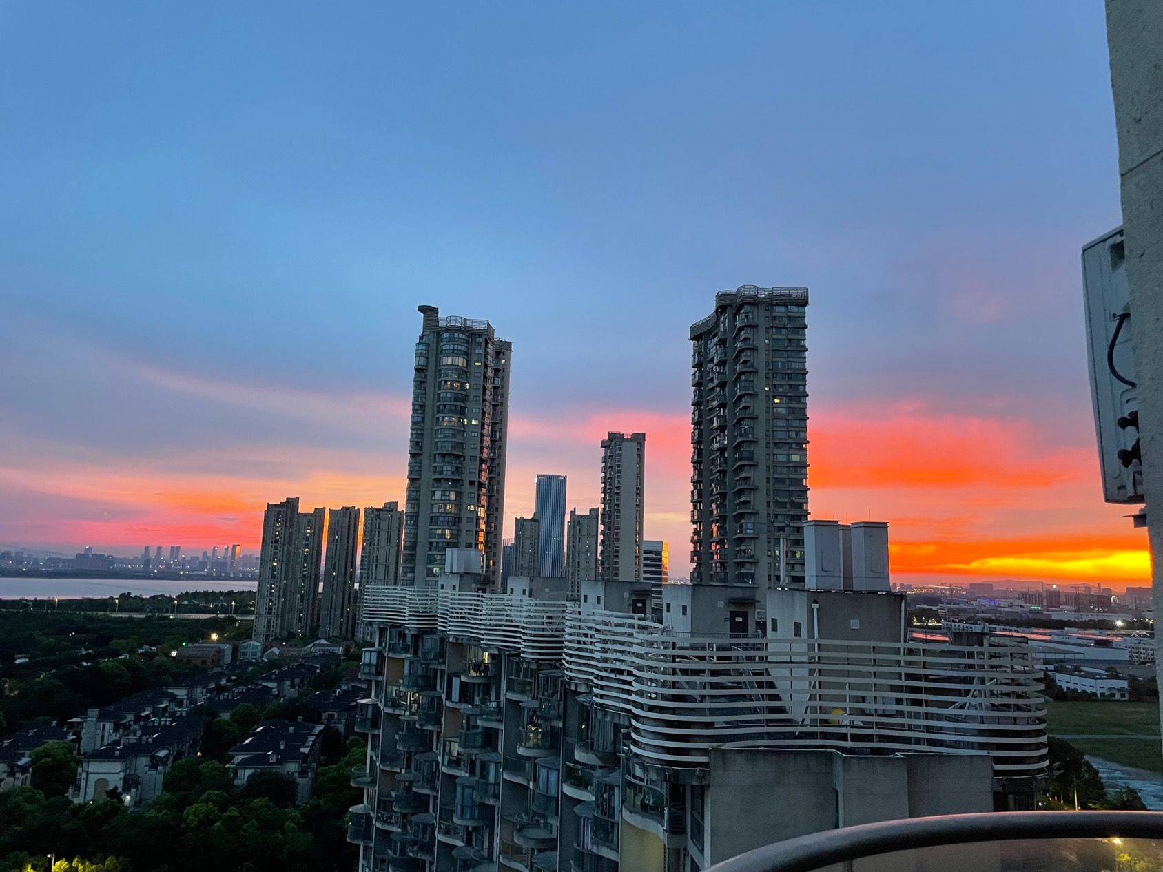 Hangzhou-Qiantang-Cozy Home,Clean&Comfy,No Gender Limit,Hustle & Bustle,“Friends”,Chilled,LGBTQ Friendly