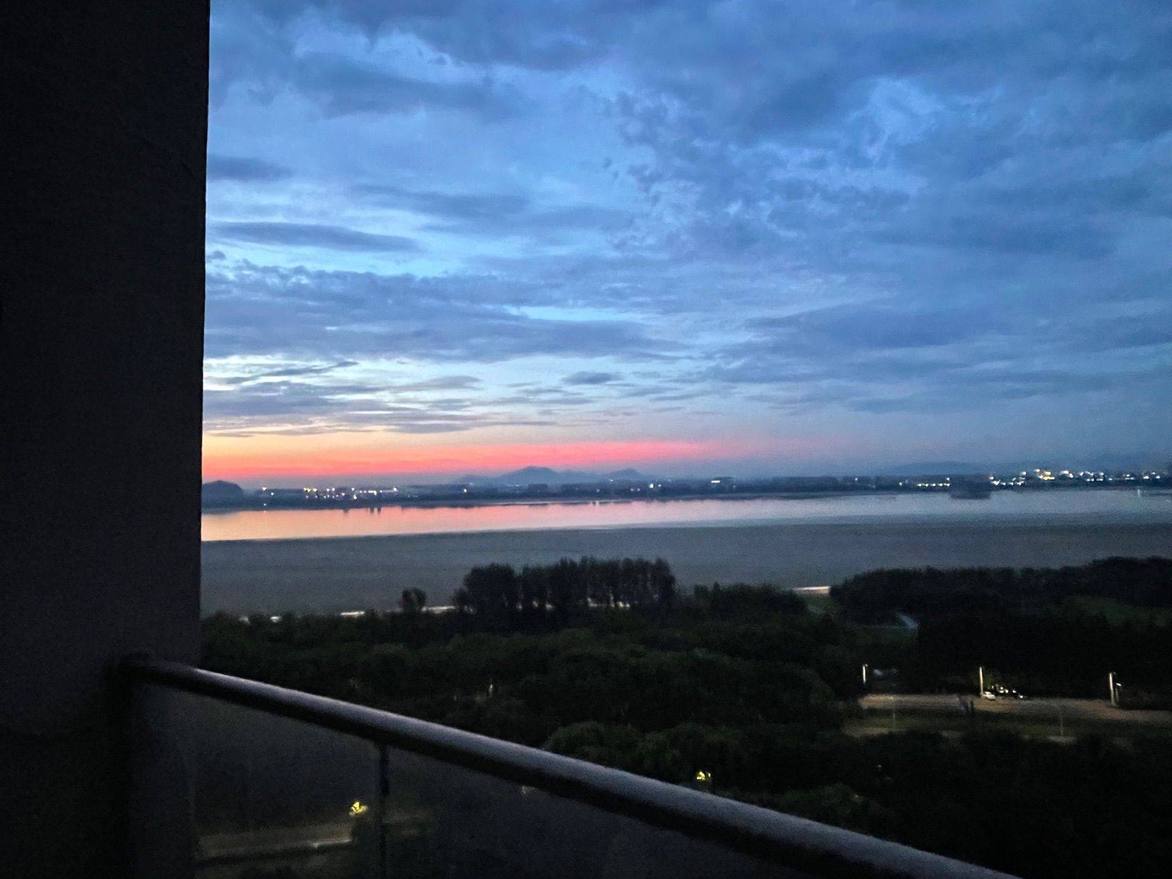 Hangzhou-Qiantang-Cozy Home,Clean&Comfy,No Gender Limit,Hustle & Bustle,“Friends”,Chilled,LGBTQ Friendly