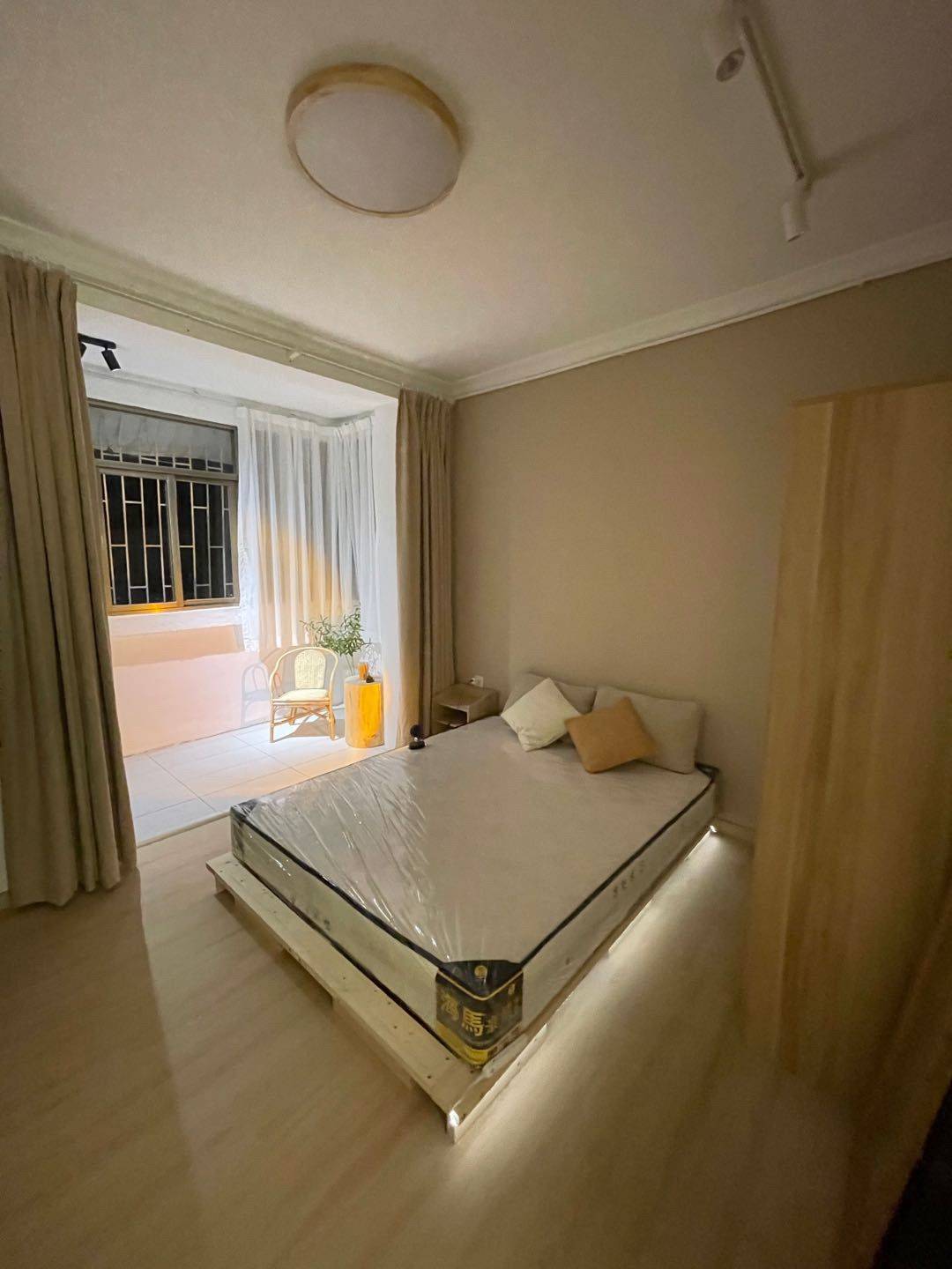 Shenzhen-Nanshan-Cozy Home,Clean&Comfy,No Gender Limit,Hustle & Bustle,“Friends”,Chilled,LGBTQ Friendly,Pet Friendly