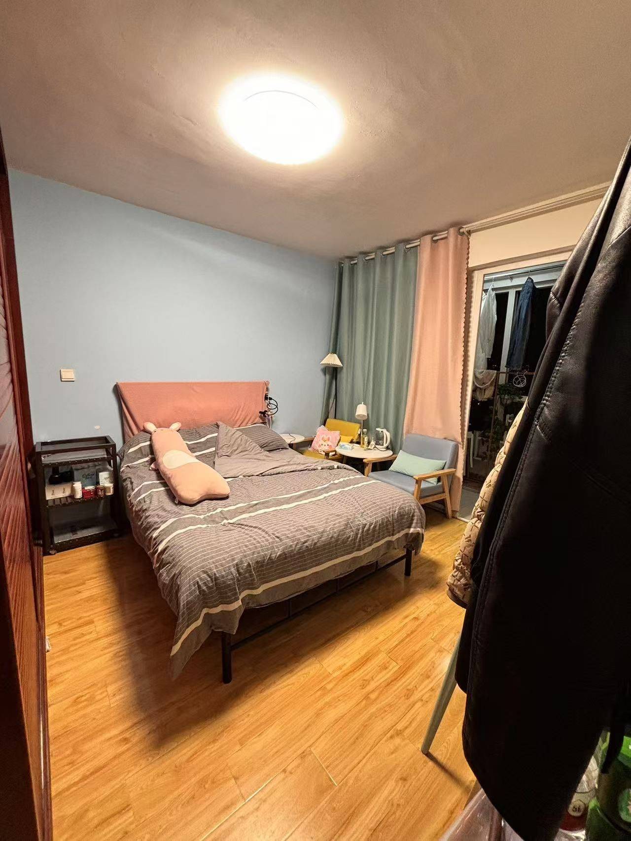 Nanjing-Jianye-Cozy Home,Clean&Comfy,No Gender Limit,Hustle & Bustle,“Friends”,Chilled,LGBTQ Friendly,Pet Friendly
