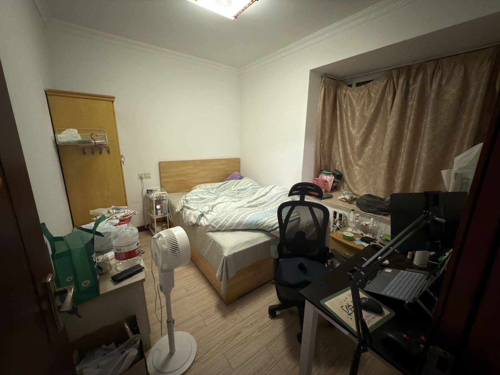 Wuxi-Huishan-Cozy Home,Clean&Comfy,No Gender Limit,Hustle & Bustle