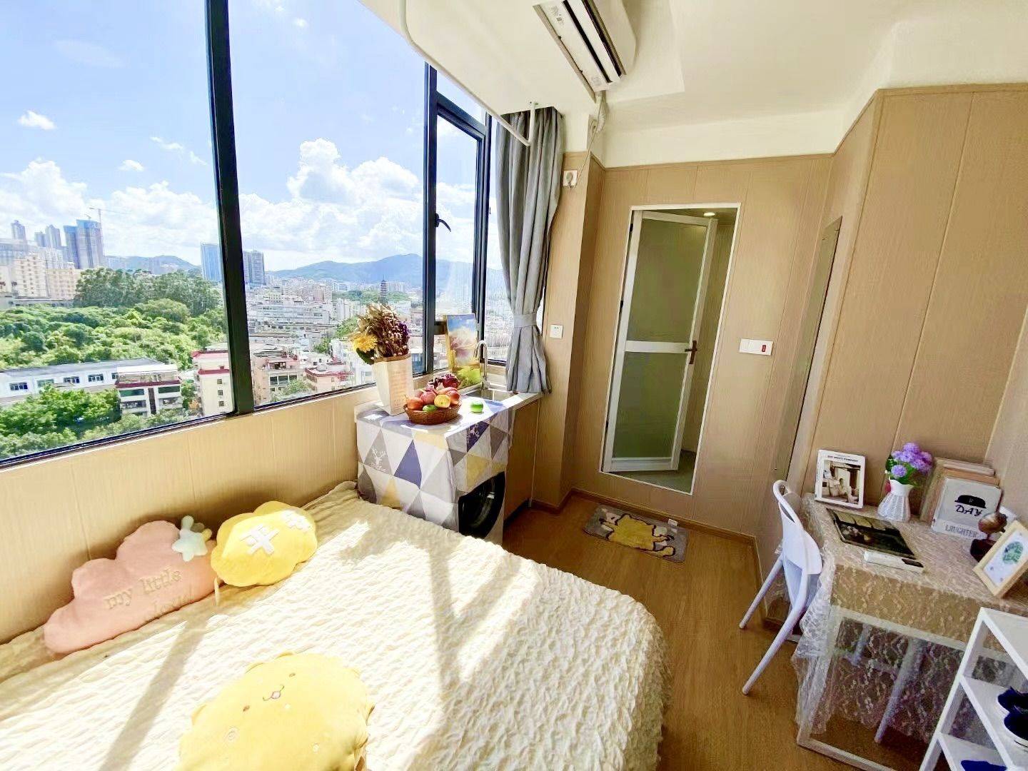 Shenzhen-Longhua-Cozy Home,Hustle & Bustle,Pet Friendly