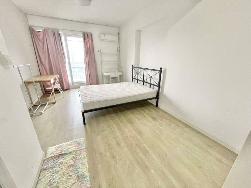 Wuhan-Wuchang-Long & Short Term,Shared Apartment