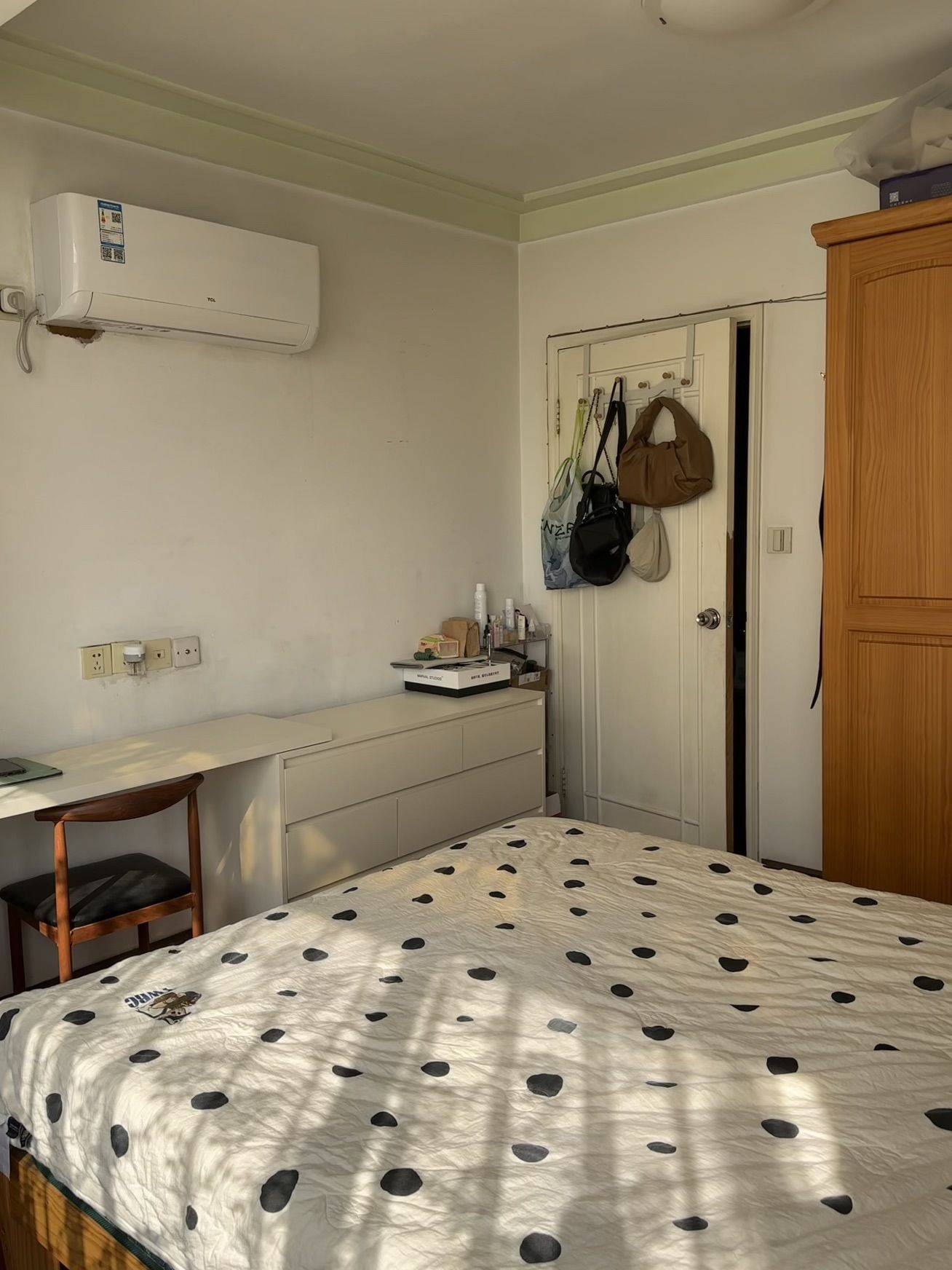 Shanghai-Xuhui-130RMB/Night,Cozy Home,Clean&Comfy,No Gender Limit