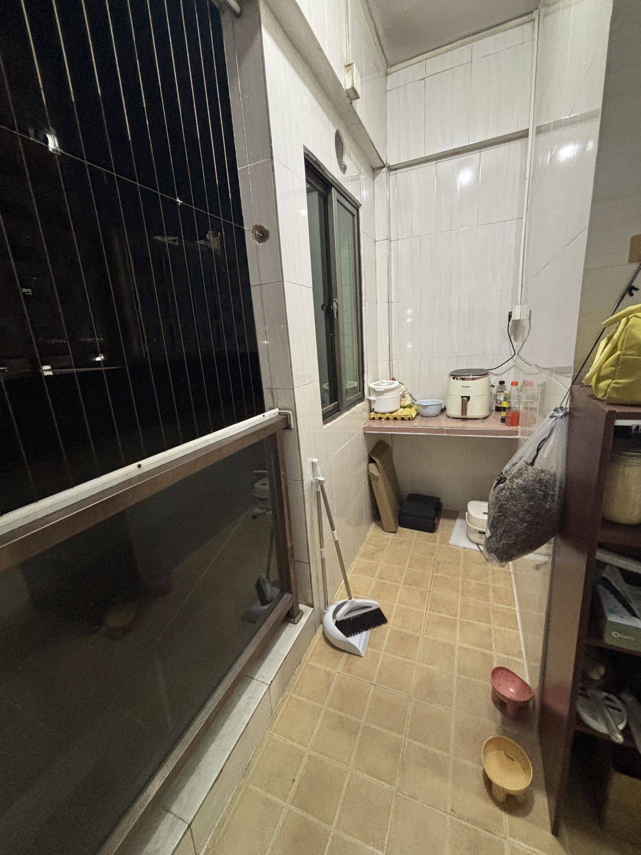 Dongguan-Liaobu-Pet Friendly